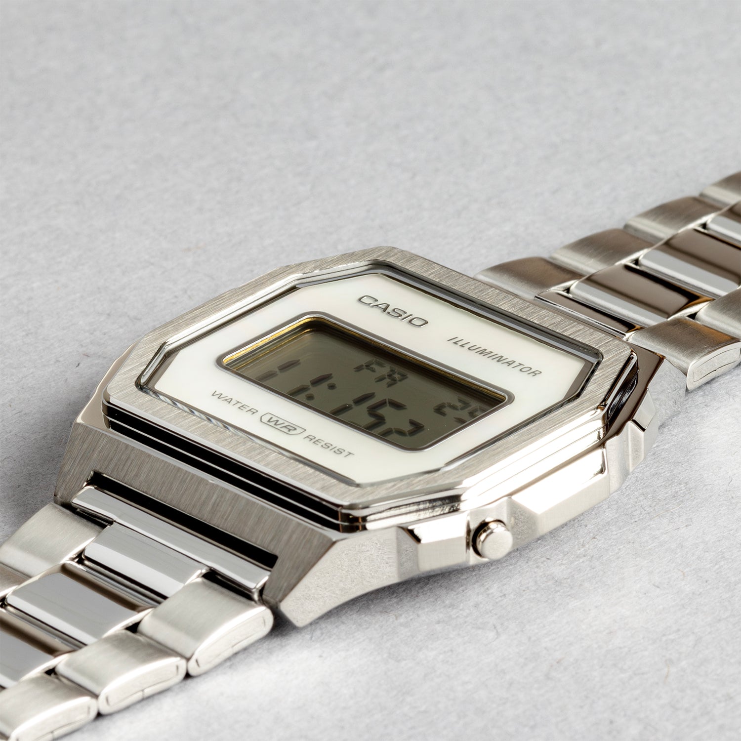 CASIO カシオ A1000D-7 シルバー パールホワイト文字盤 デジタル メンズ 腕時計