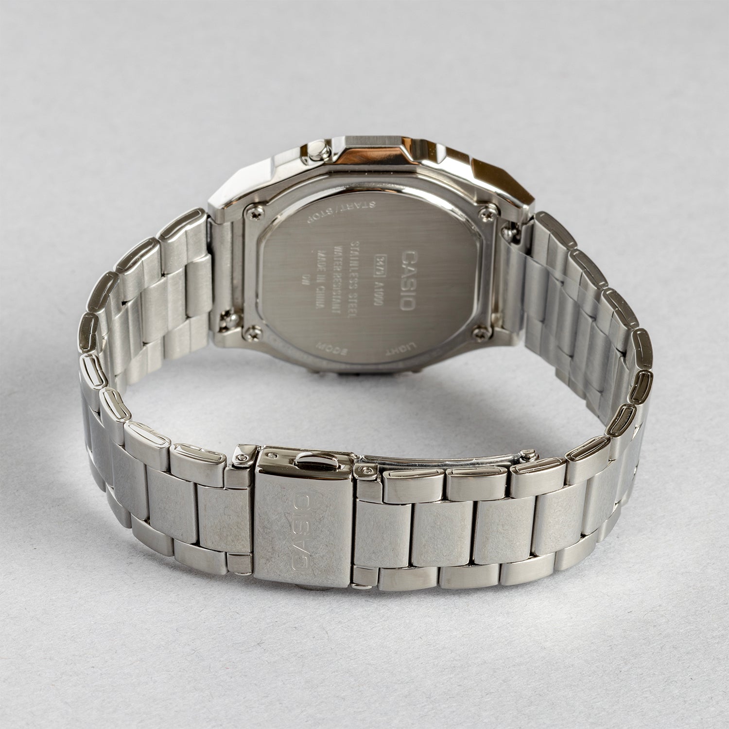 CASIO カシオ A1000D-7 シルバー パールホワイト文字盤 デジタル メンズ 腕時計