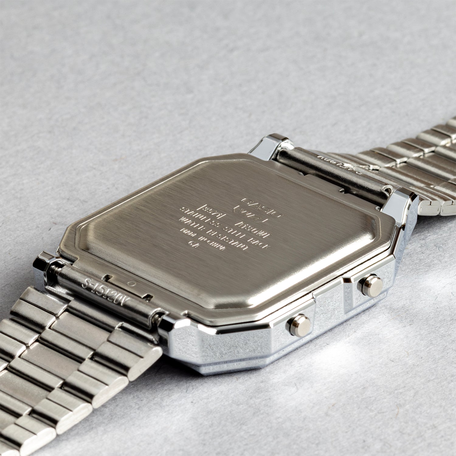 CASIO カシオ A130WE-1A シルバー ブラック文字盤 デジタル メンズ 腕時計 ケースバック