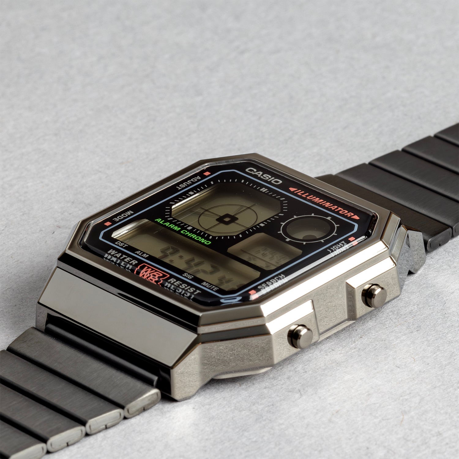 CASIO カシオ A130WEGG-1A ガンメタル ブラック文字盤 デジタル メンズ 腕時計 斜め