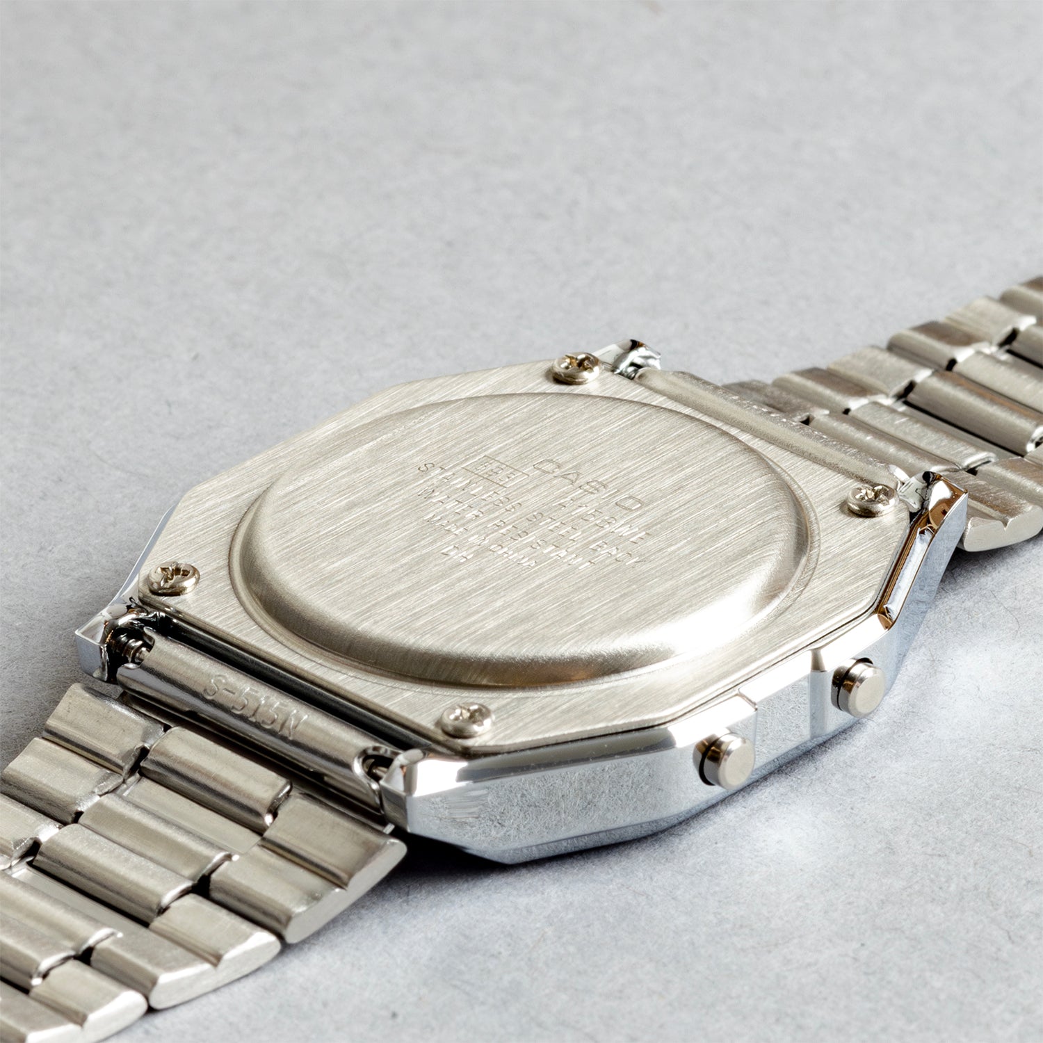 CASIO カシオ A158WEA-1 シルバー ブラック文字盤 デジタル メンズ 腕時計 ケースバック