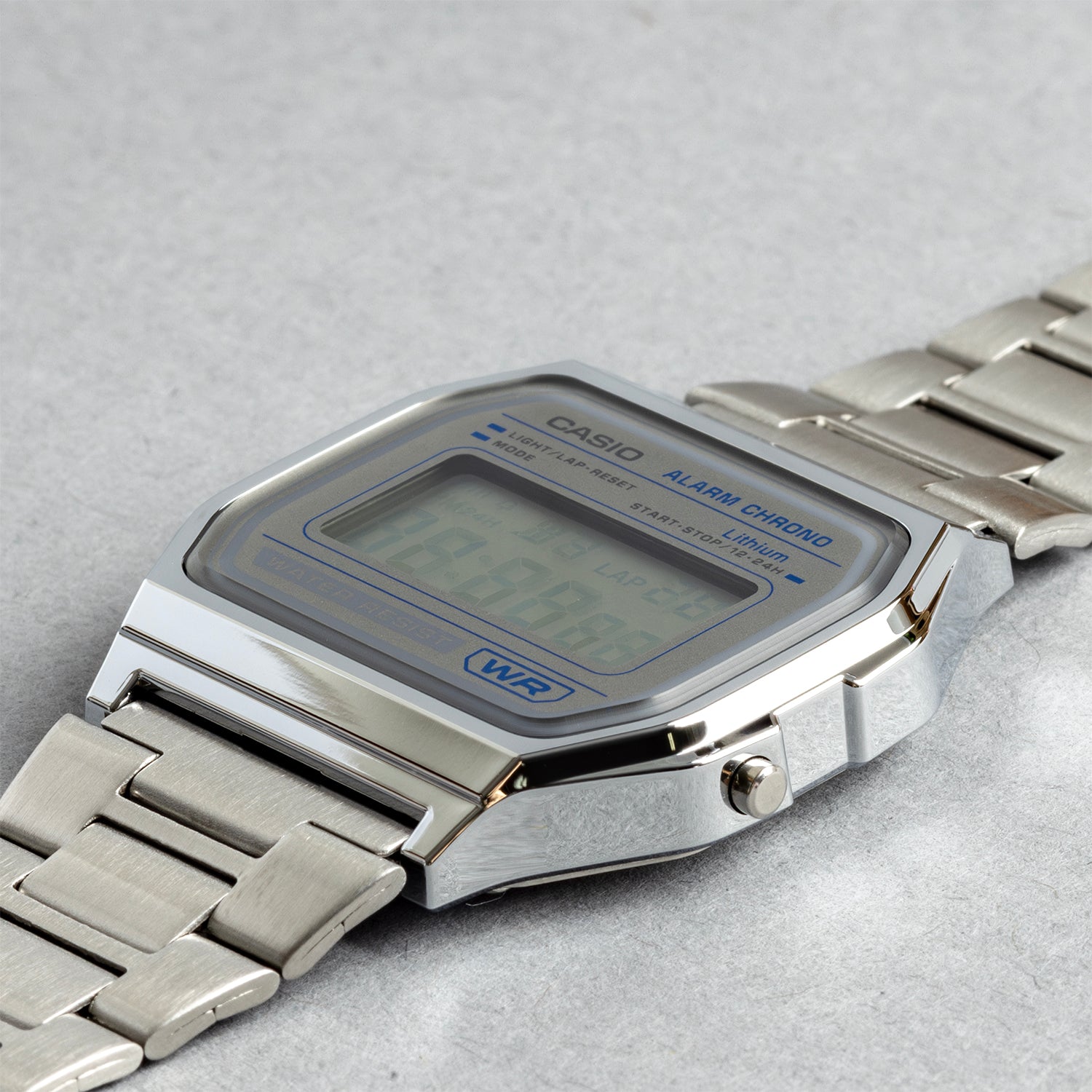 CASIO カシオ A158WEA-7 シルバー シルバー文字盤 デジタル メンズ 腕時計 斜め