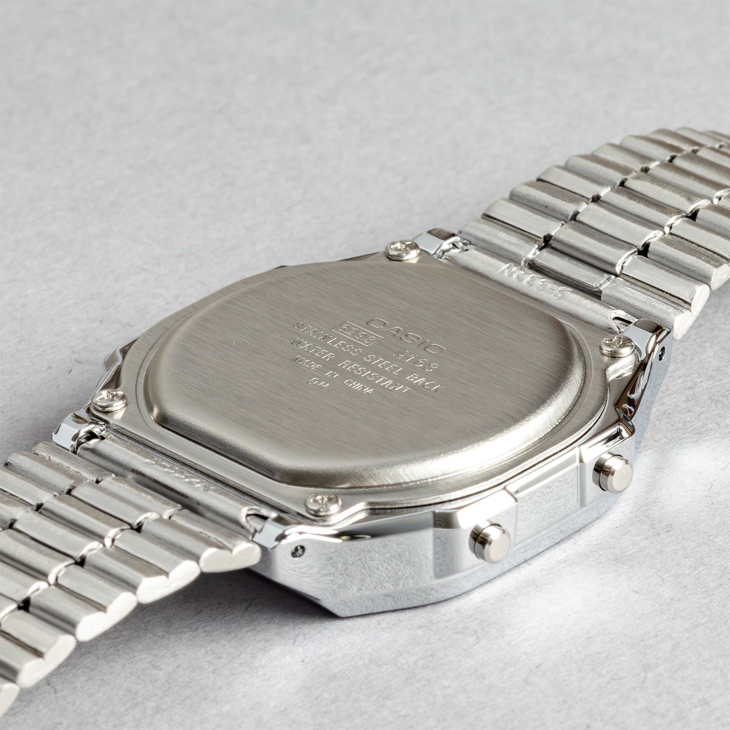 CASIO カシオ A168WA-1W シルバー ブラック文字盤 デジタル メンズ 腕時計 ケースバック