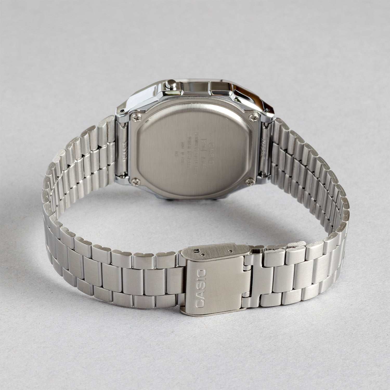 CASIO カシオ A168WA-1W シルバー ブラック文字盤 デジタル メンズ 腕時計 ベルト