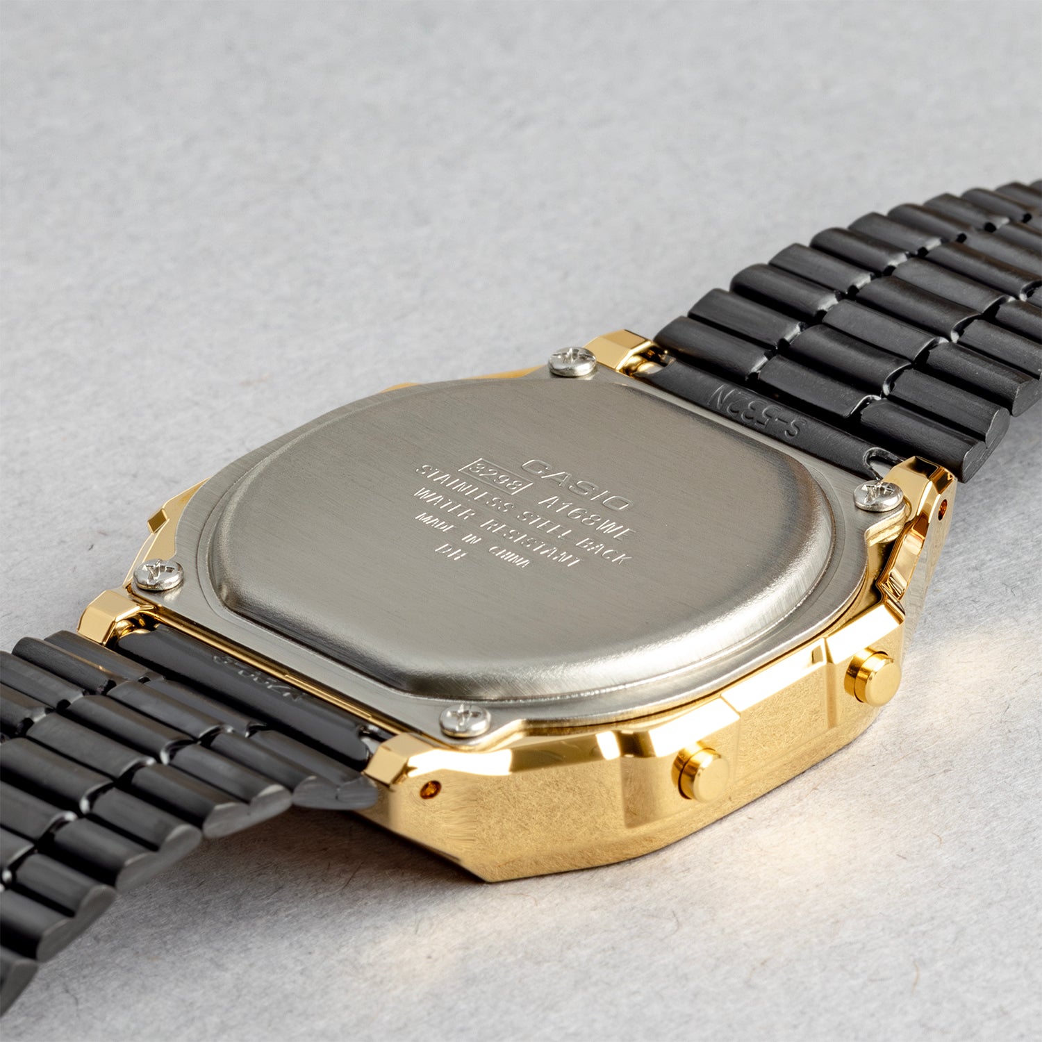 CASIO カシオ A168WEGB-1B ブラック ブラック文字盤 デジタル メンズ 腕時計 ケースバック