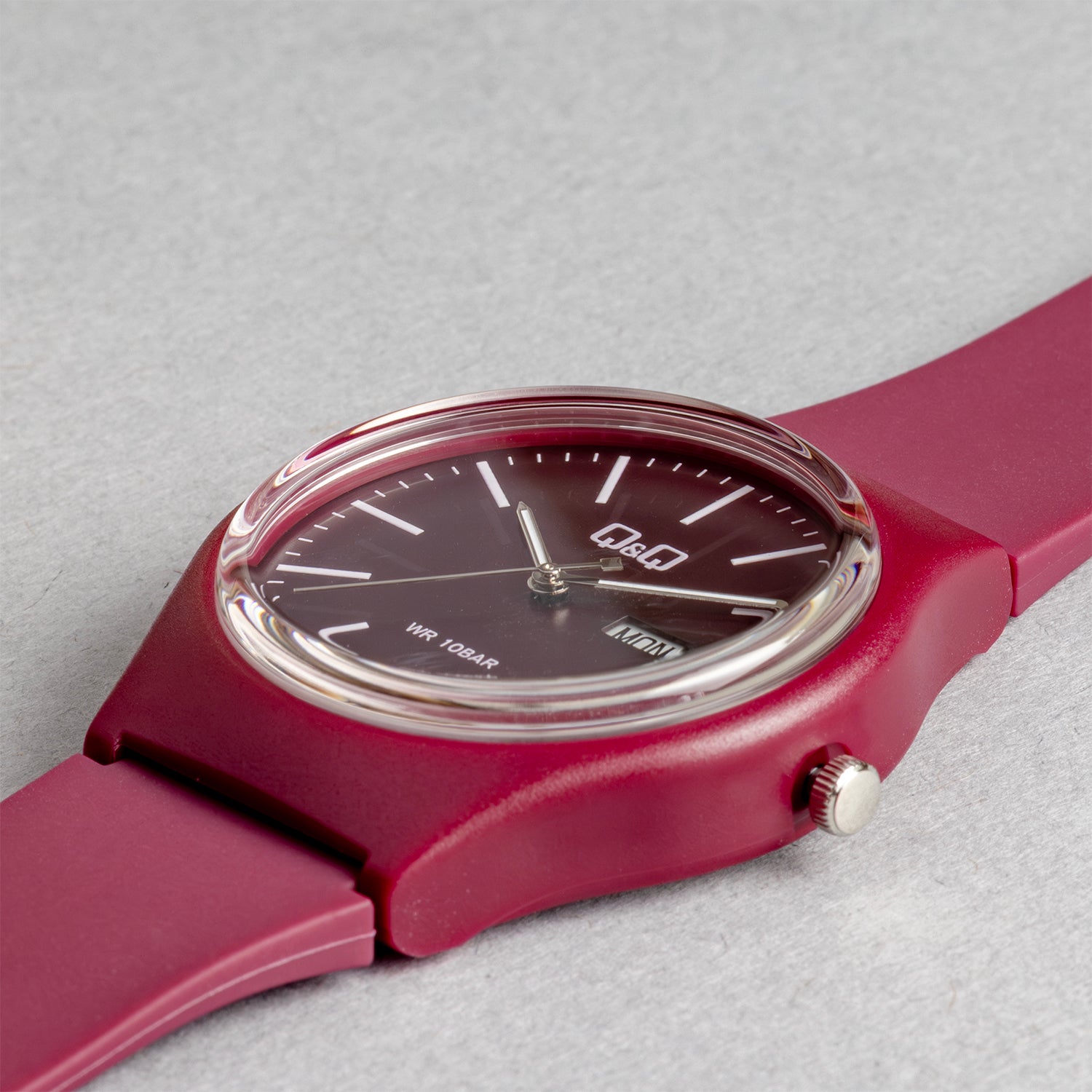 Q&Q キューアンドキュー A212J011Y ボルドー ボルドー文字盤 アナログ メンズ 腕時計 斜め