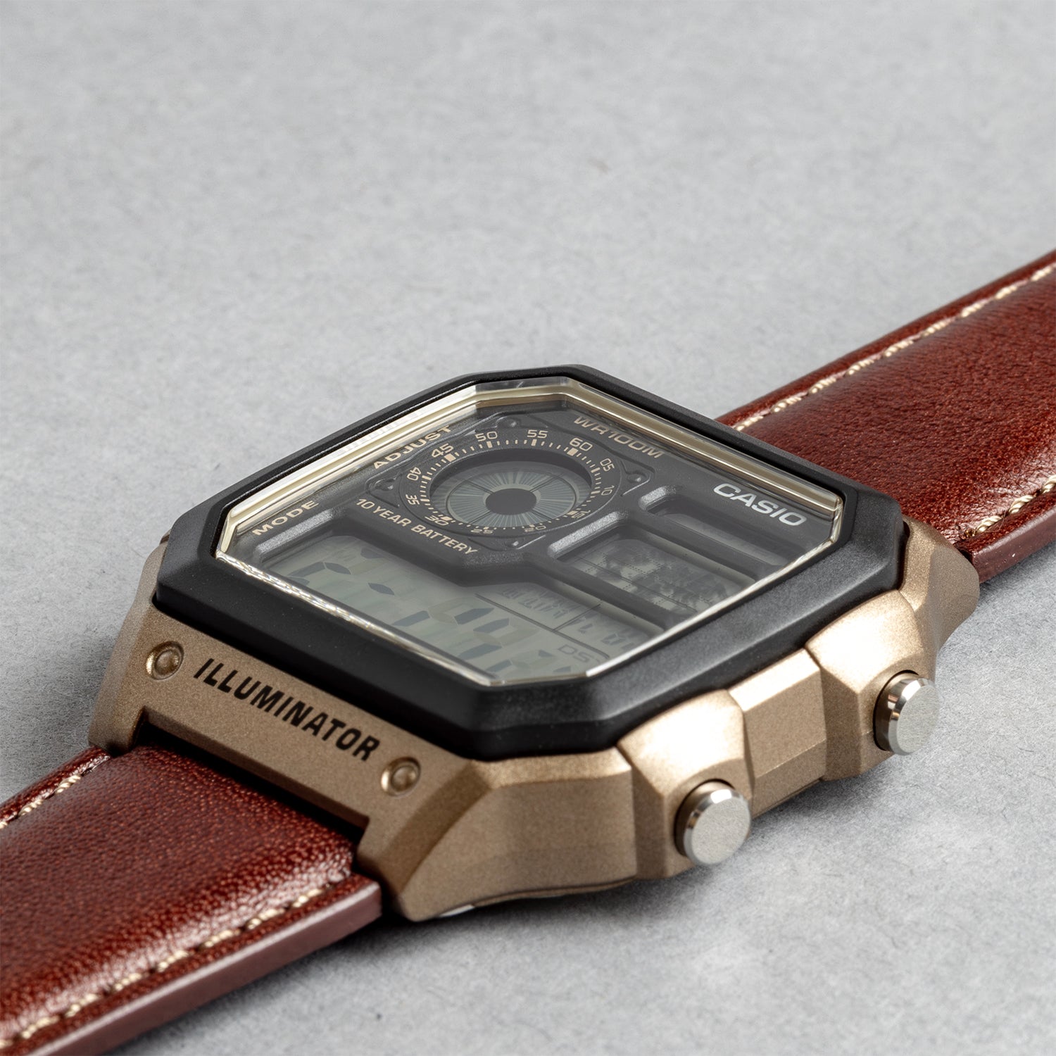 CASIO カシオ AE-1200WHL-5A ブラウン ブラック文字盤 デジタル メンズ 腕時計 斜め