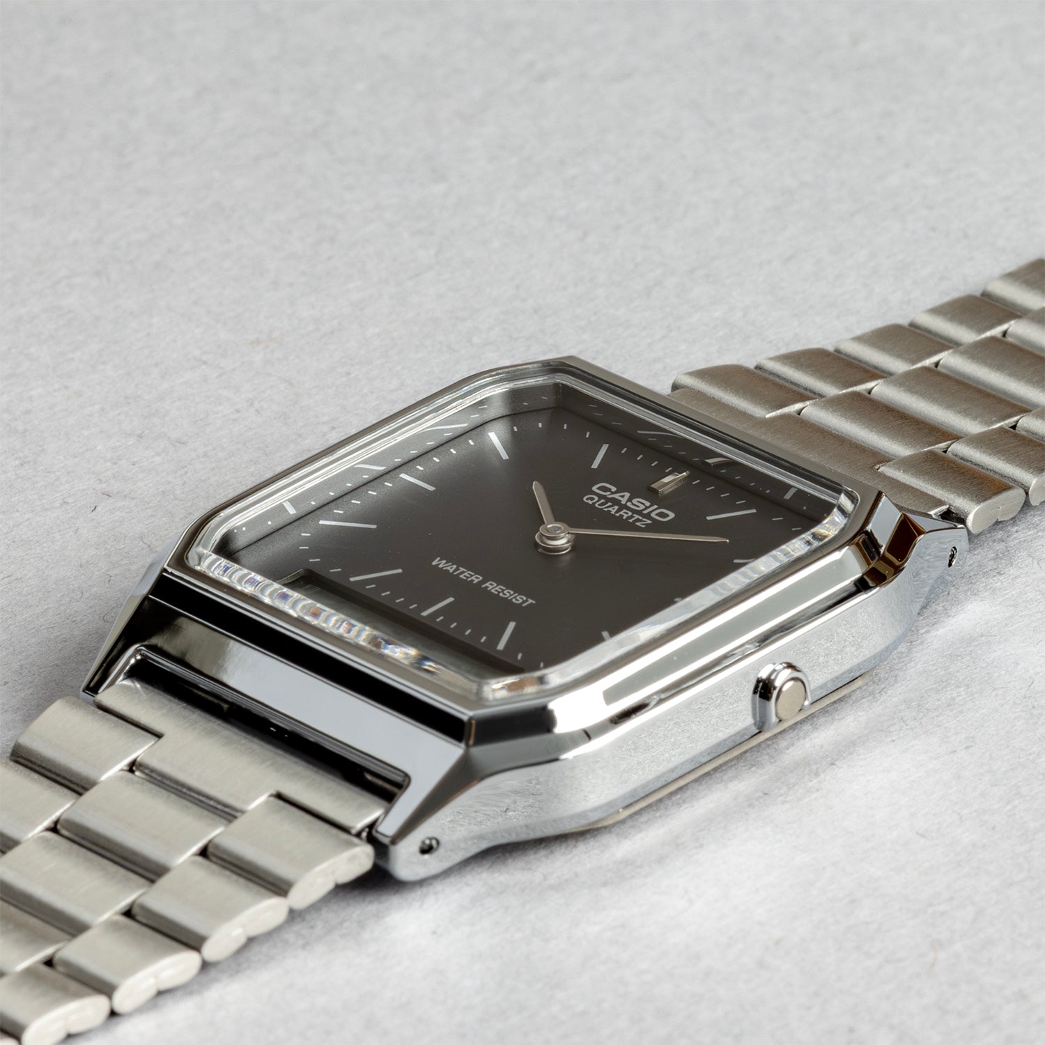 CASIO カシオ AQ-230A-1D シルバー ブラック文字盤 アナデジ メンズ 腕時計 斜め