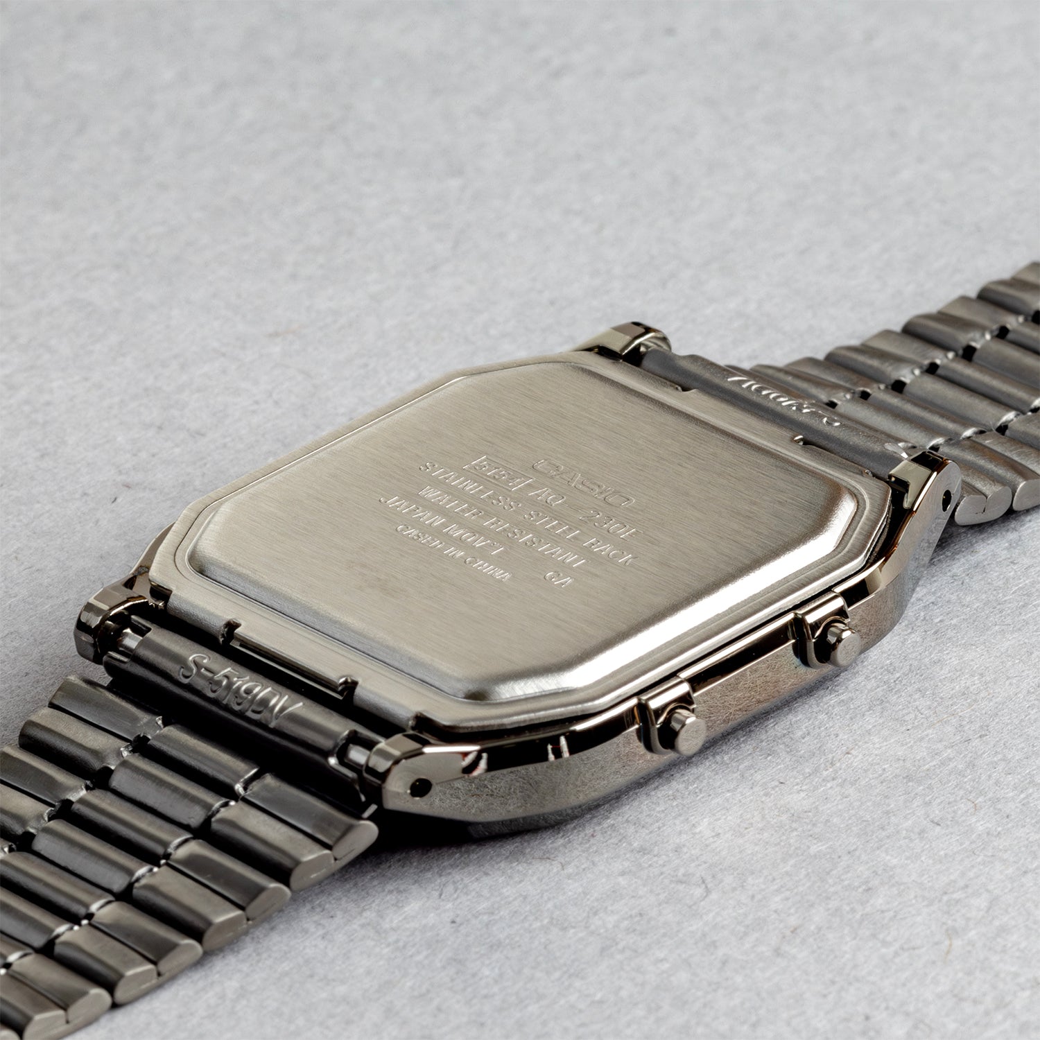 CASIO カシオ AQ-230EGG-3A ガンメタ グリーン文字盤 アナデジ メンズ 腕時計 ケースバック