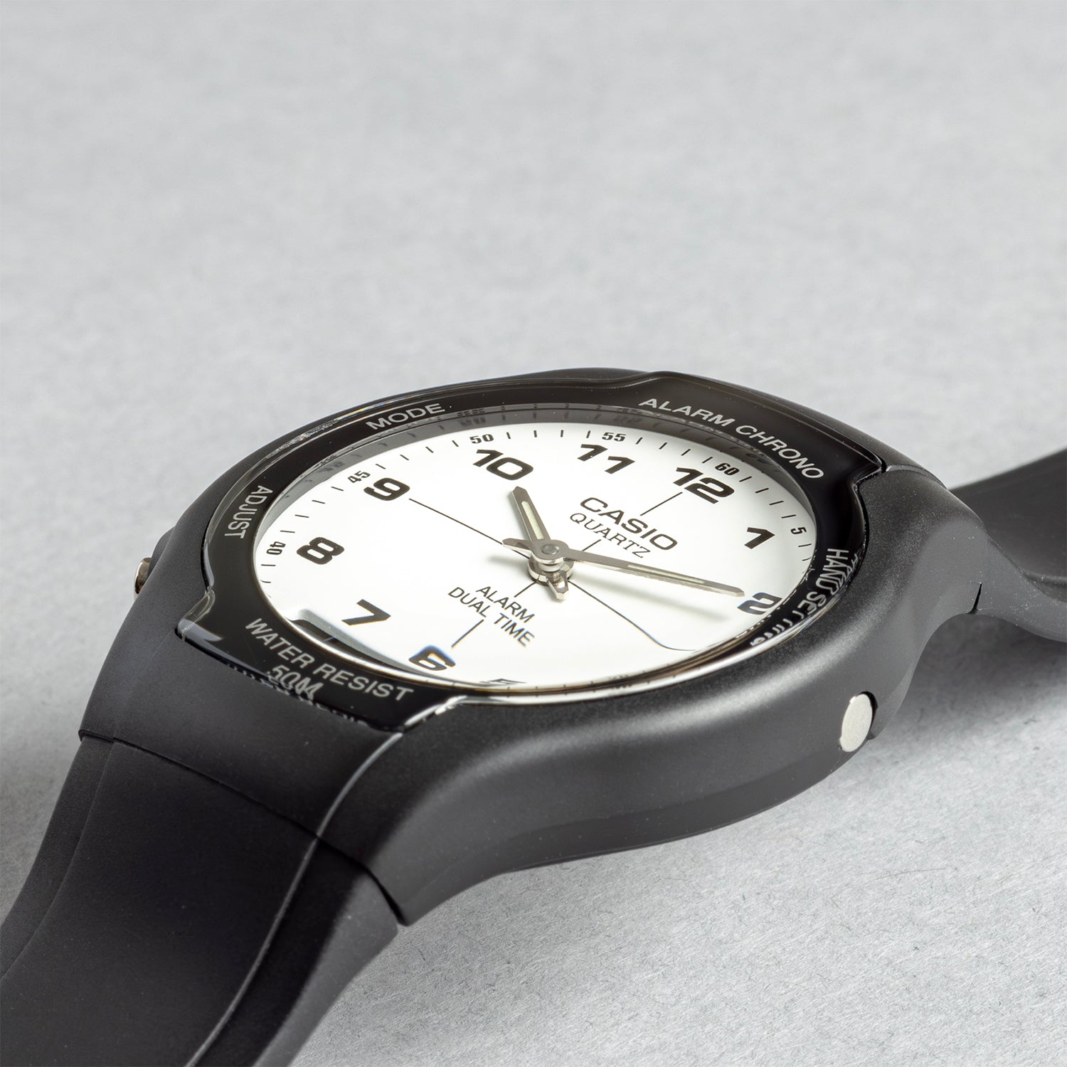 Casio Standard Mens AW-90H. 腕時計 aw-90h-7b_2