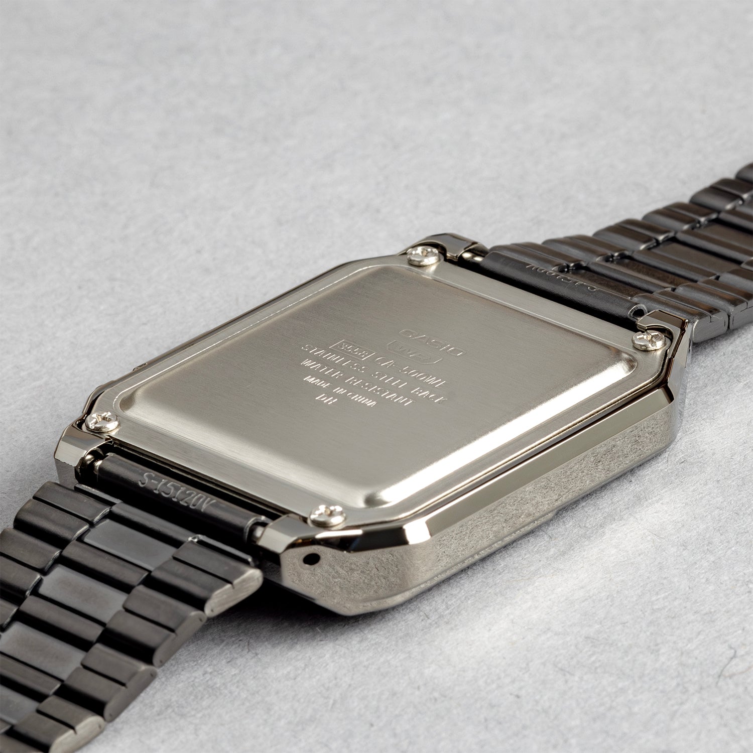 CASIO カシオ CA‑500WEGG‑9B ブラック イエロー文字盤 デジタル メンズ 腕時計 ケースバック