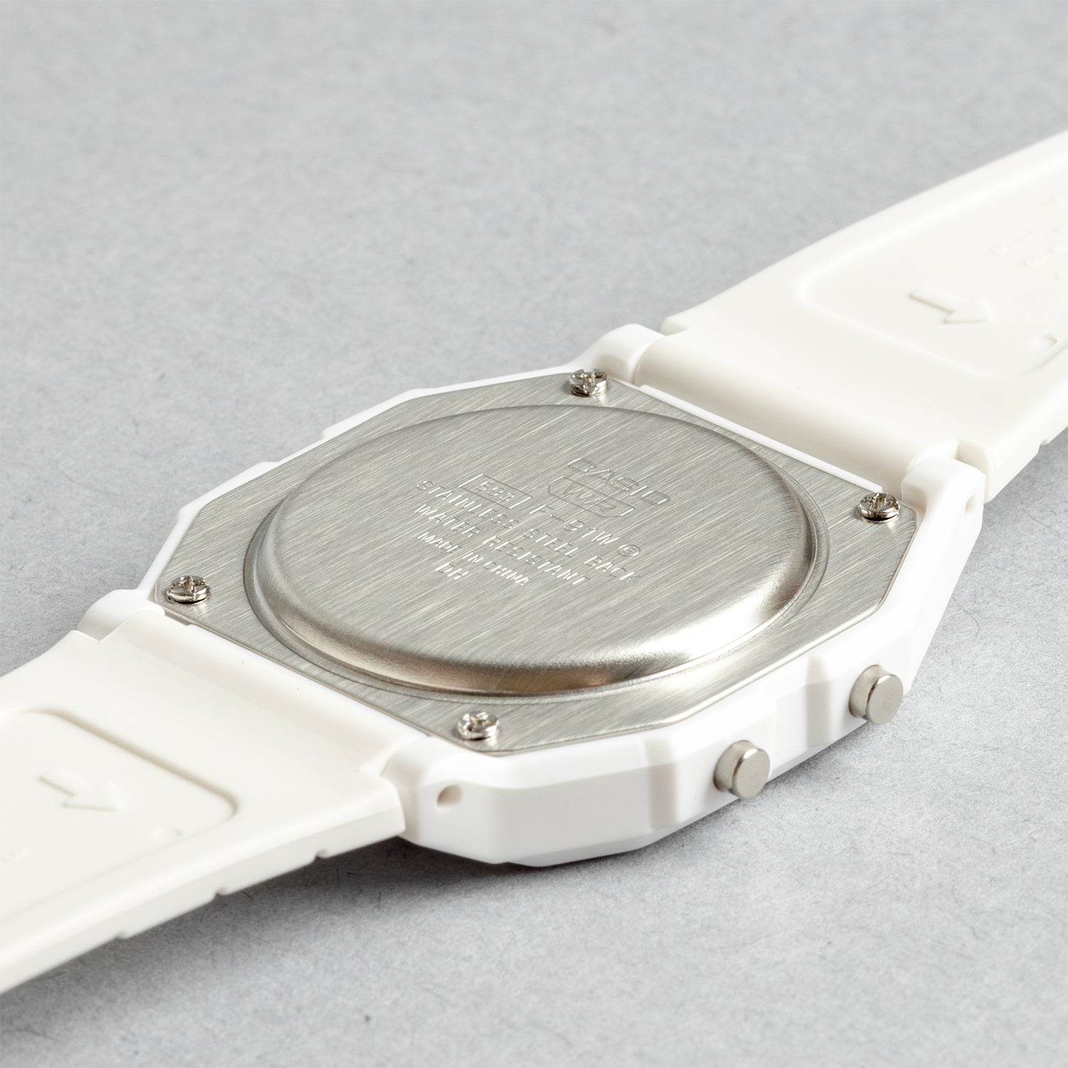 CASIO カシオ F-91WB-7A ホワイト ホワイト文字盤 デジタル メンズ 腕時計 ケースバック