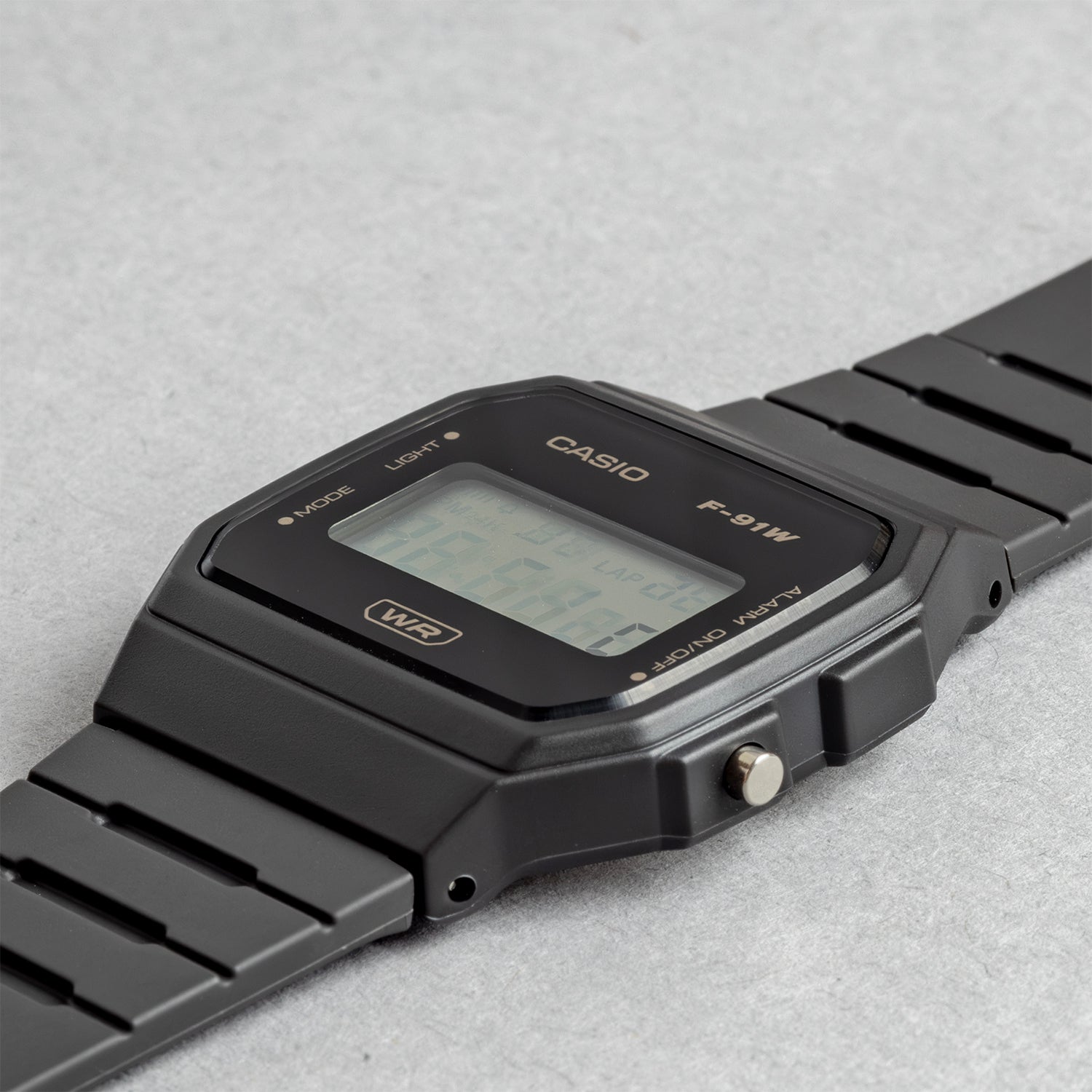 CASIO カシオ F-91WB-8A グレー ブラック文字盤 デジタル メンズ 腕時計 斜め