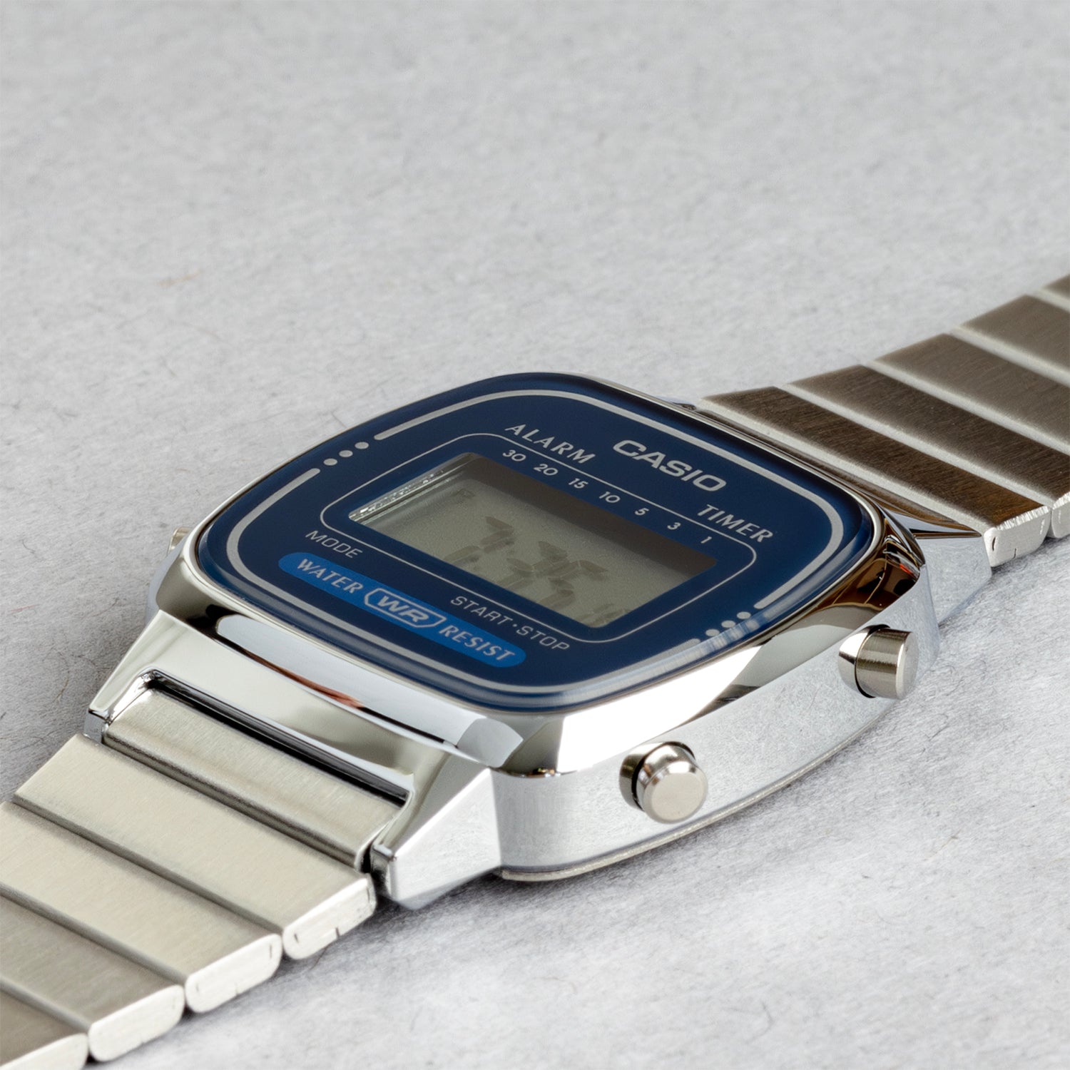 CASIO カシオ LA670WA-2 シルバー ブルー文字盤 デジタル レディース 腕時計 斜め