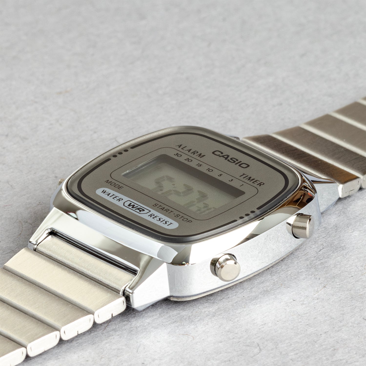 CASIO カシオ LA670WA-7 シルバー グレー文字盤 デジタル レディース 腕時計 斜め