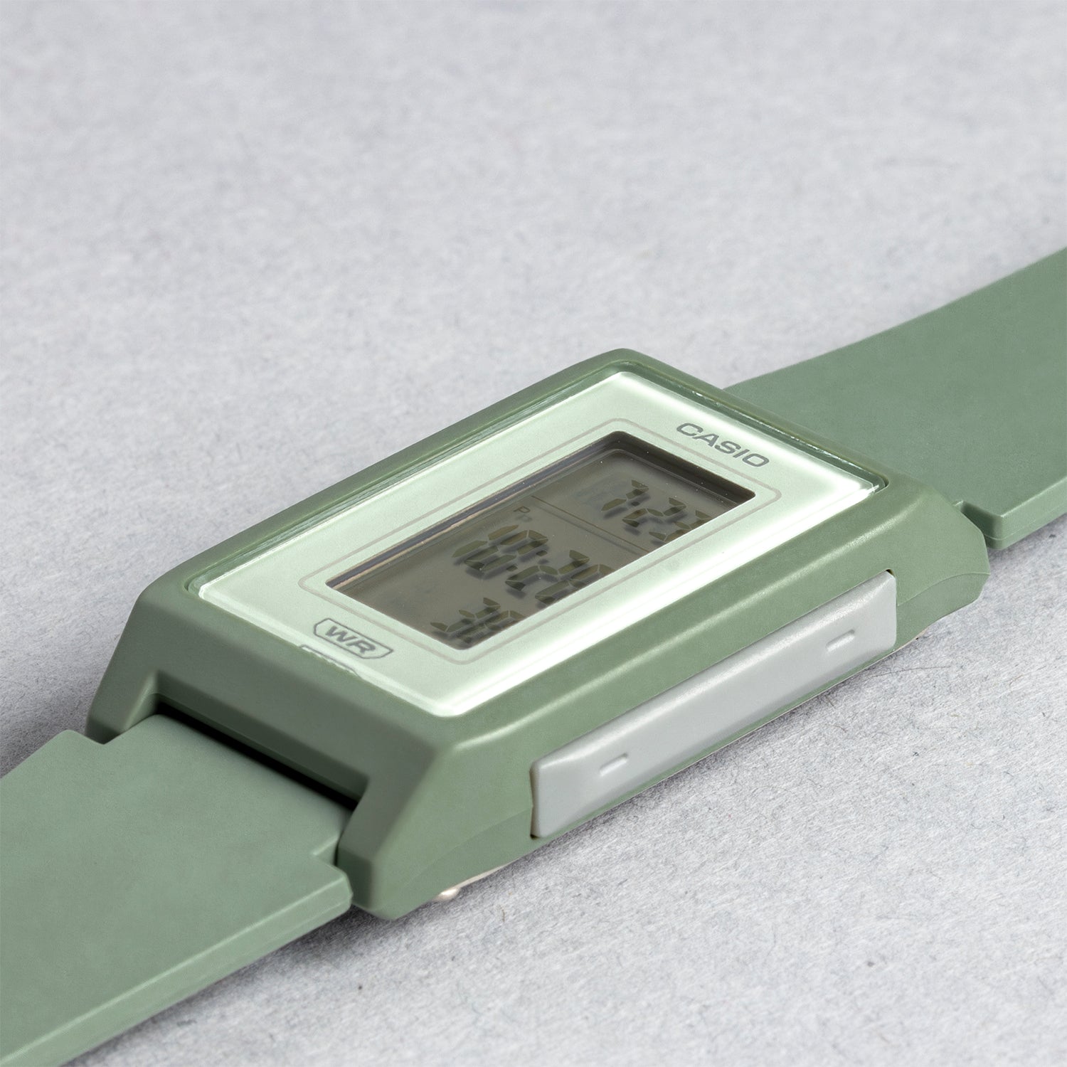 CASIO カシオ LF-10WH-3 グリーン グリーン文字盤 デジタル レディース 腕時計 斜め