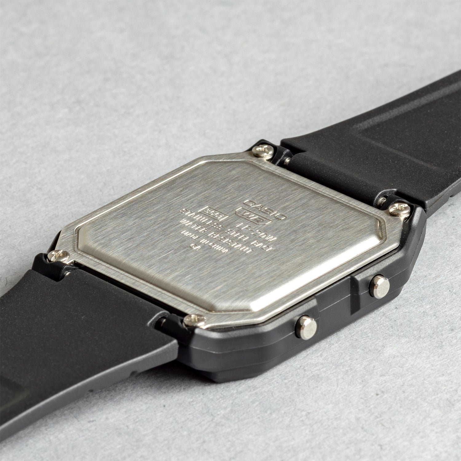 CASIO カシオ LF-20W-1A ブラック ブラック文字盤 デジタル ユニセックス 腕時計 ケースバック