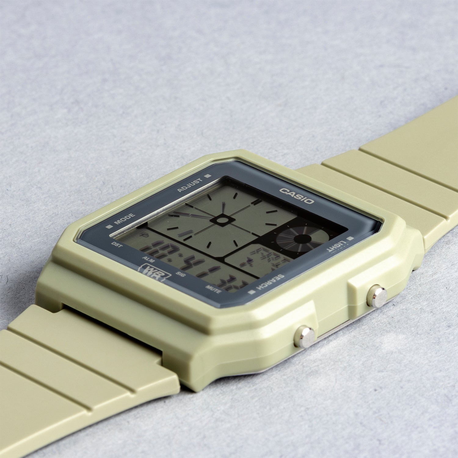 CASIO カシオ LF-20W-3A カーキ ブラック文字盤 デジタル ユニセックス 腕時計 斜め