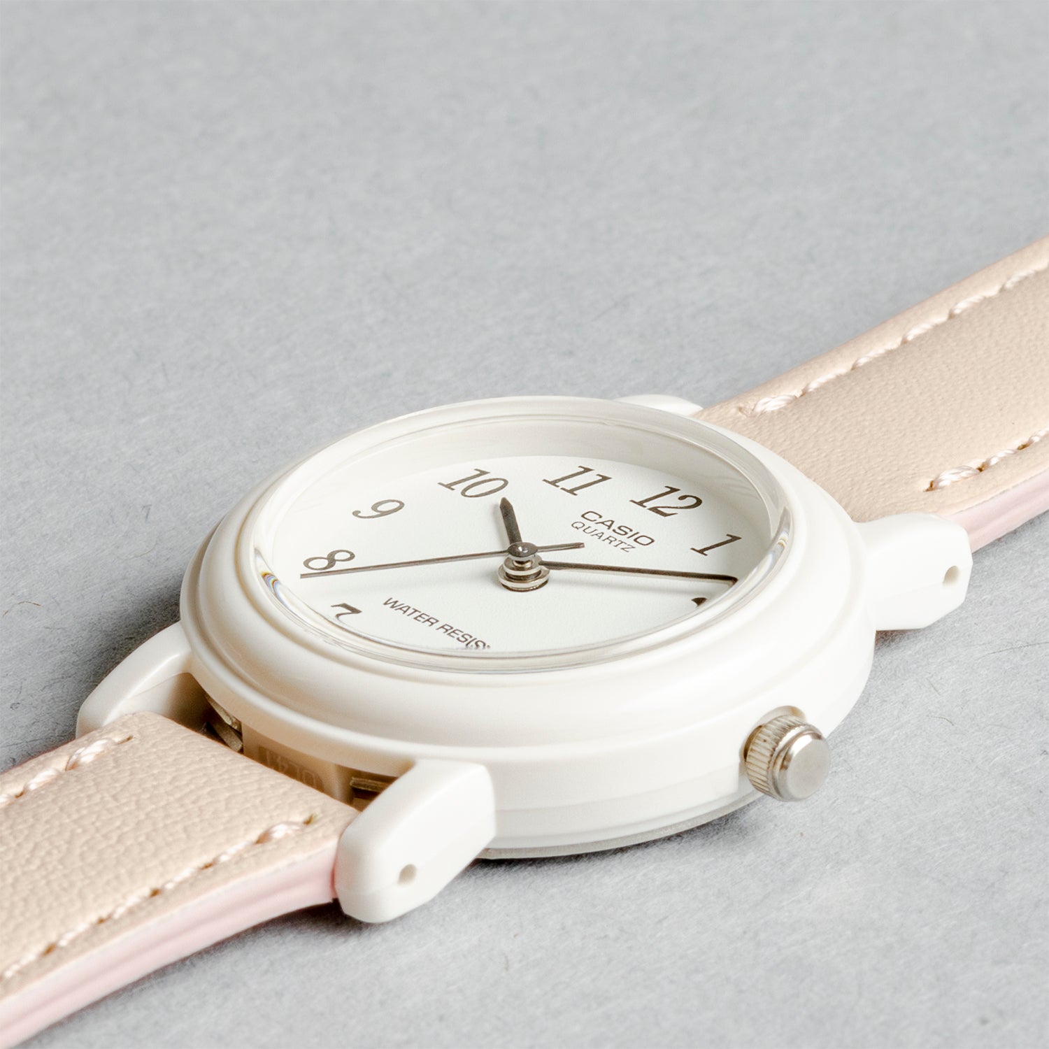 CASIO カシオ LQ-139L-4B2 ピンク ホワイト文字盤 アナログ レディース 腕時計 斜め