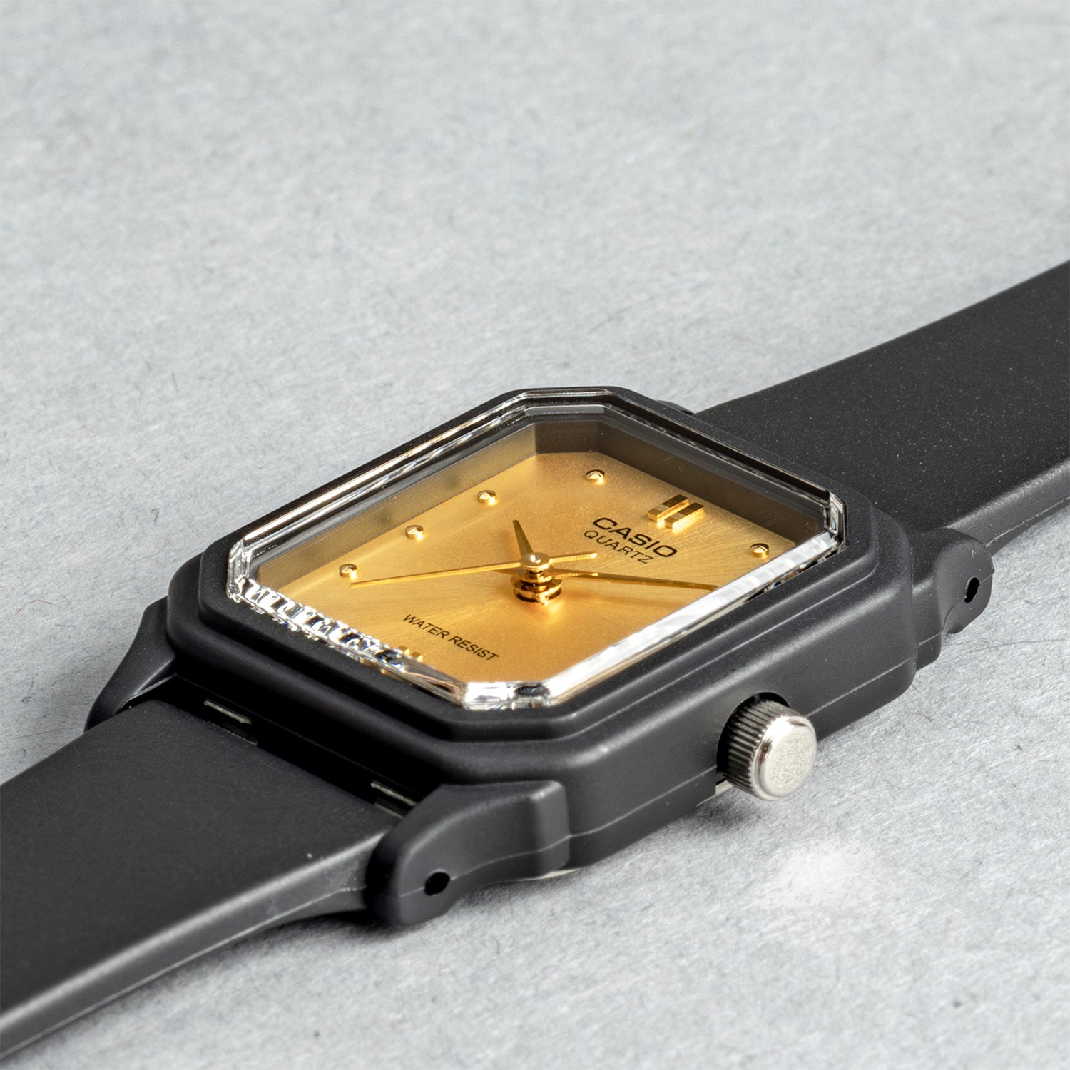 CASIO カシオ LQ-142E-9A ブラック ゴールド文字盤 アナログ レディース 腕時計