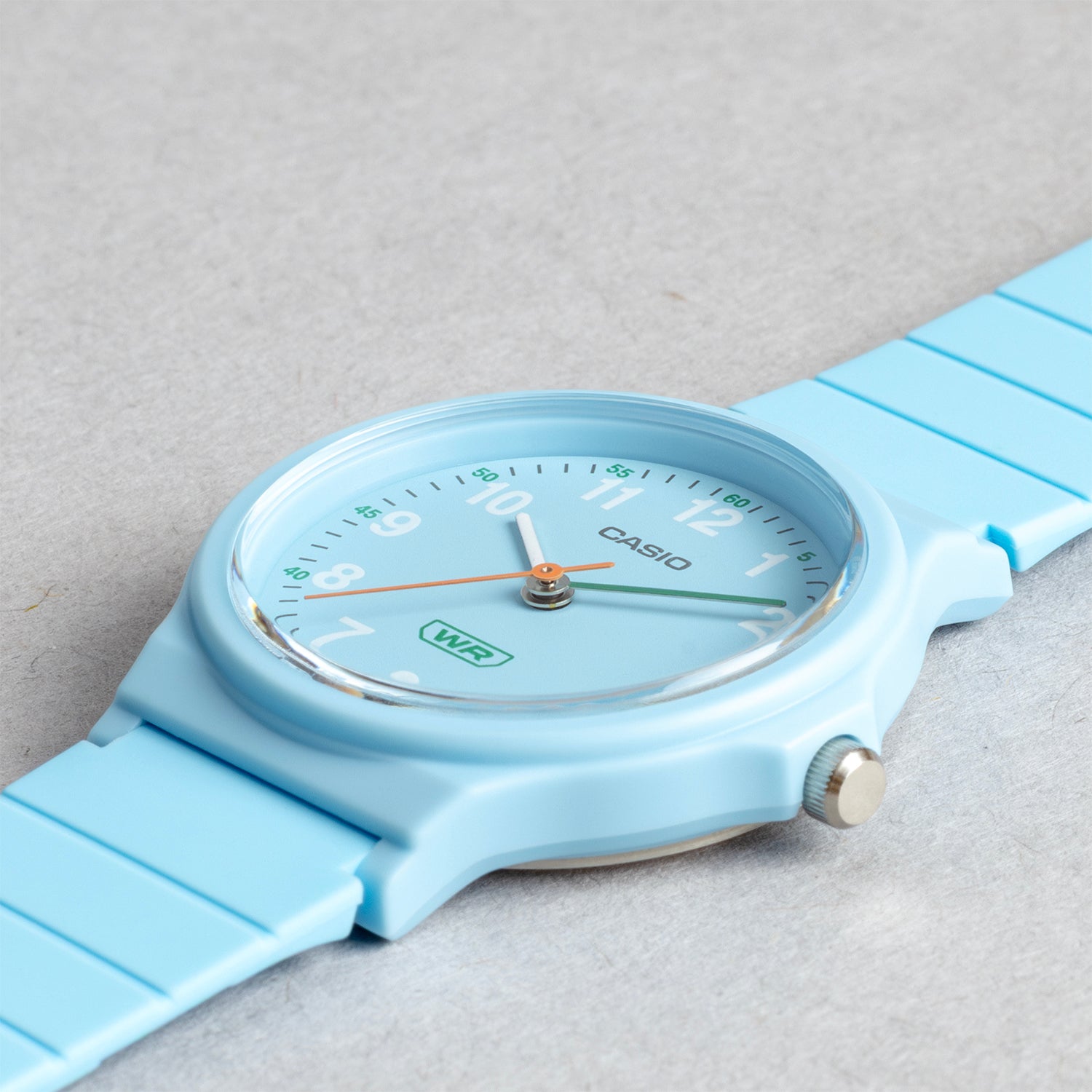 CASIO カシオ LQ-24B-2B ライトブルー ライトブルー文字盤 アナログ レディース 腕時計 斜め