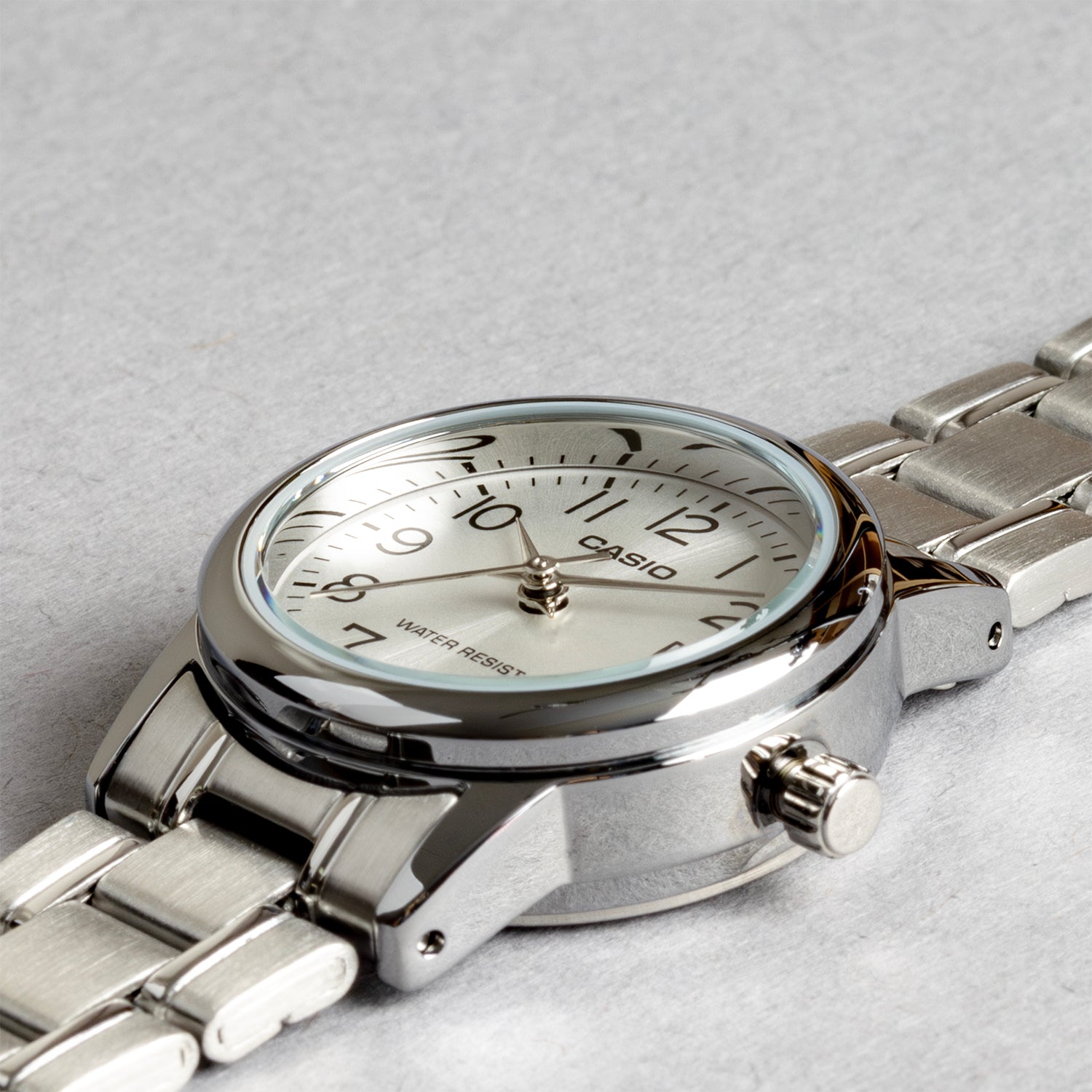 CASIO カシオ LTP-V002D-7B シルバー シルバー文字盤 アナログ レディース 腕時計 斜め