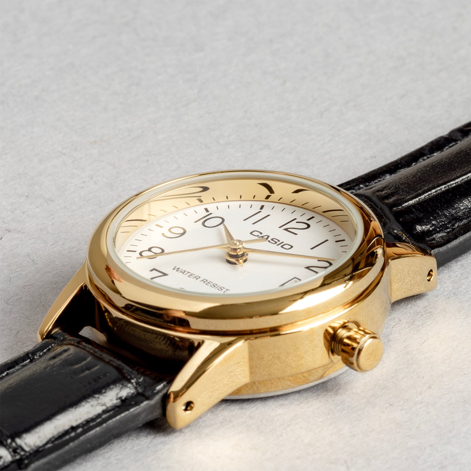 CASIO カシオ LTP-V002GL-7B2 ブラック ホワイト文字盤 アナログ レディース 腕時計 斜め