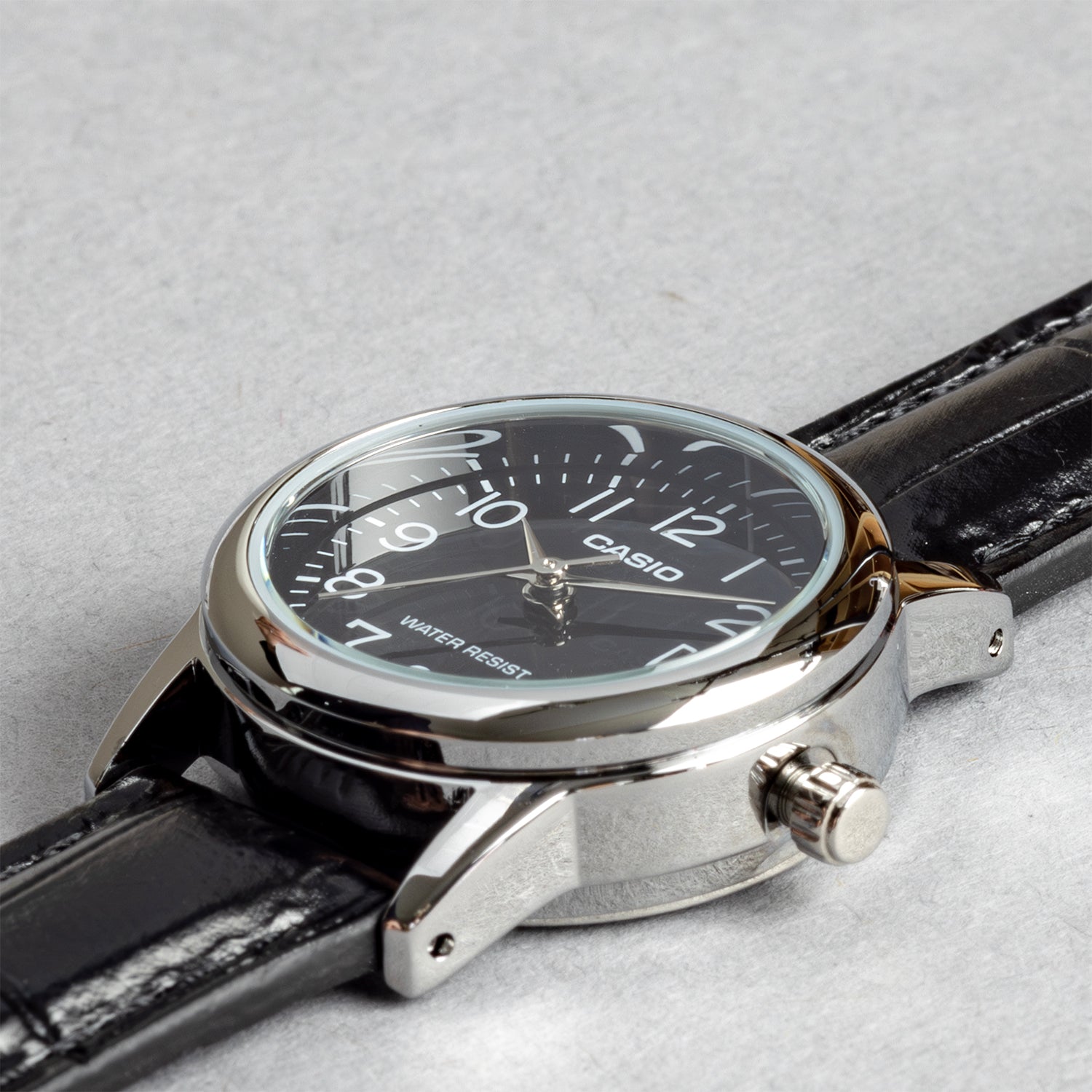 CASIO カシオ LTP-V002L-1B ブラック ブラック文字盤 アナログ レディース 腕時計 斜め
