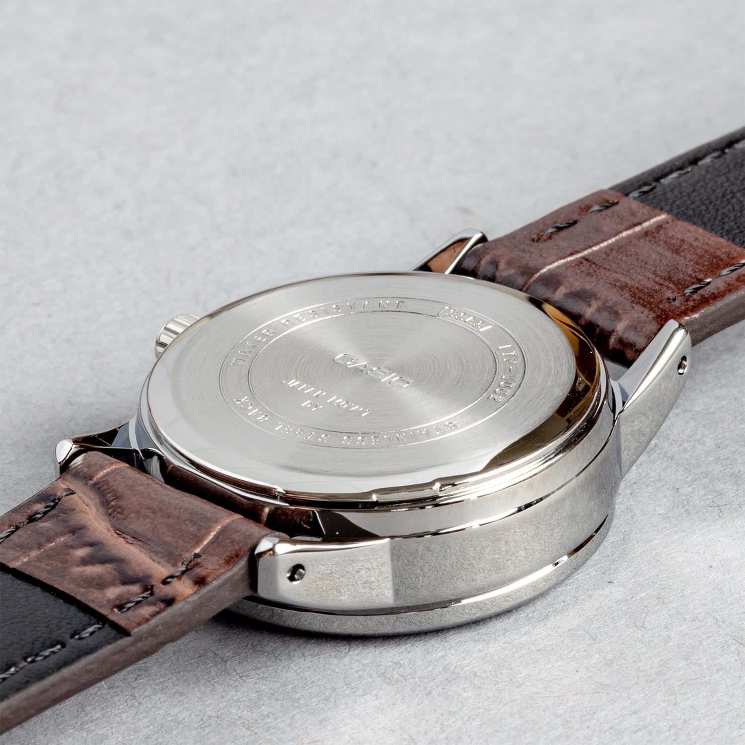 CASIO カシオ LTP-V002L-7B2 ブラウン シルバー文字盤 アナログ レディース 腕時計 ケースバック