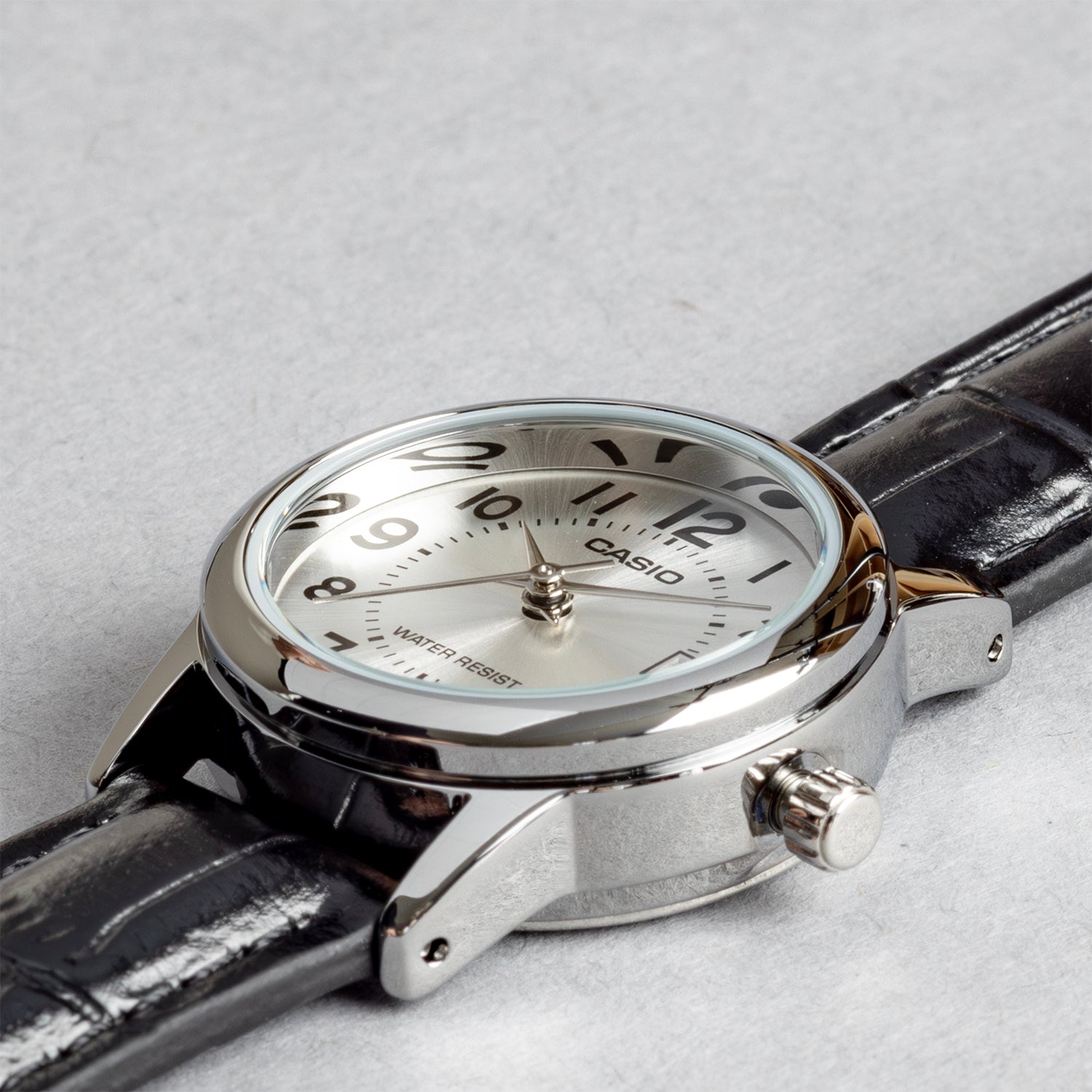 CASIO カシオ LTP-V002L-7B ブラック シルバー文字盤 アナログ レディース 腕時計 斜め