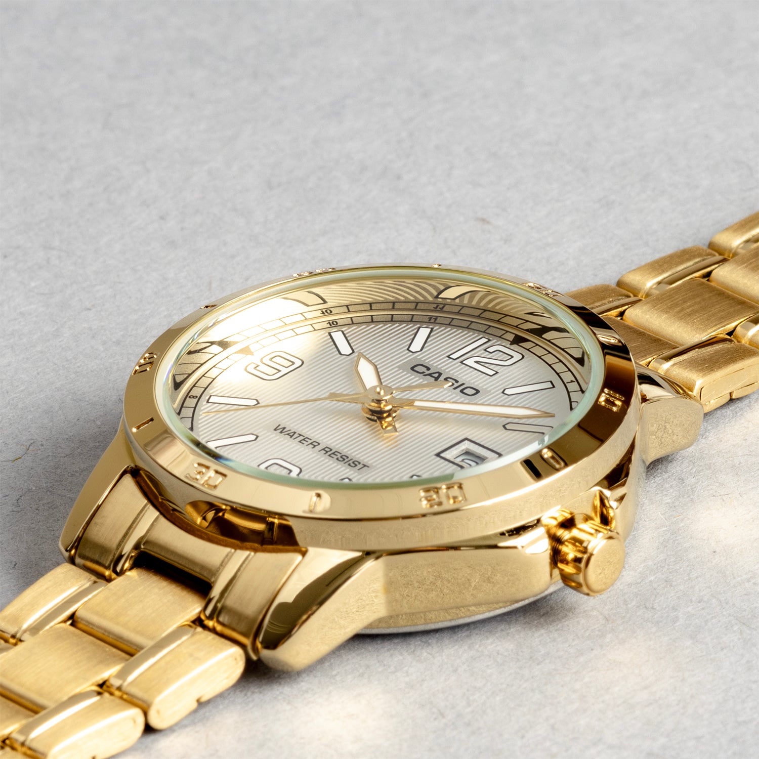 CASIO カシオ LTP-V004G-7B2 ゴールド シルバー文字盤 アナログ レディース 腕時計