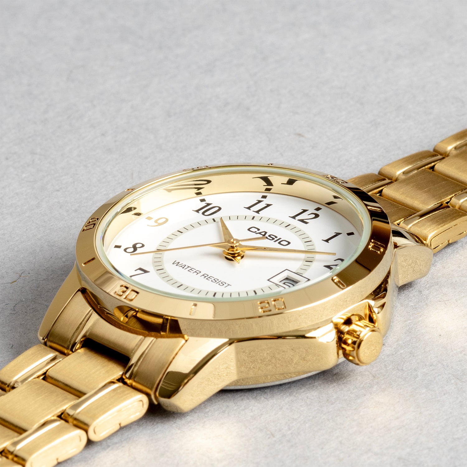 CASIO カシオ LTP-V004G-7B ゴールド ホワイト文字盤 アナログ レディース 腕時計
