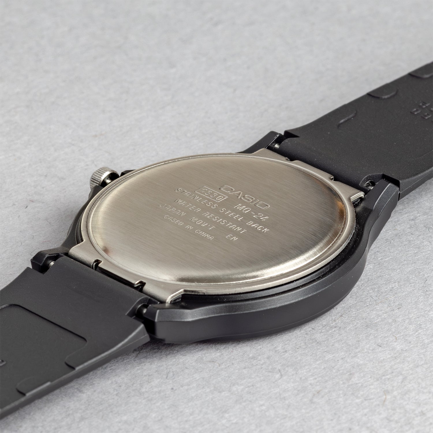 CASIO カシオ MQ-24-7B2 ブラック ホワイト文字盤 アナログ メンズ 腕時計 ケースバック