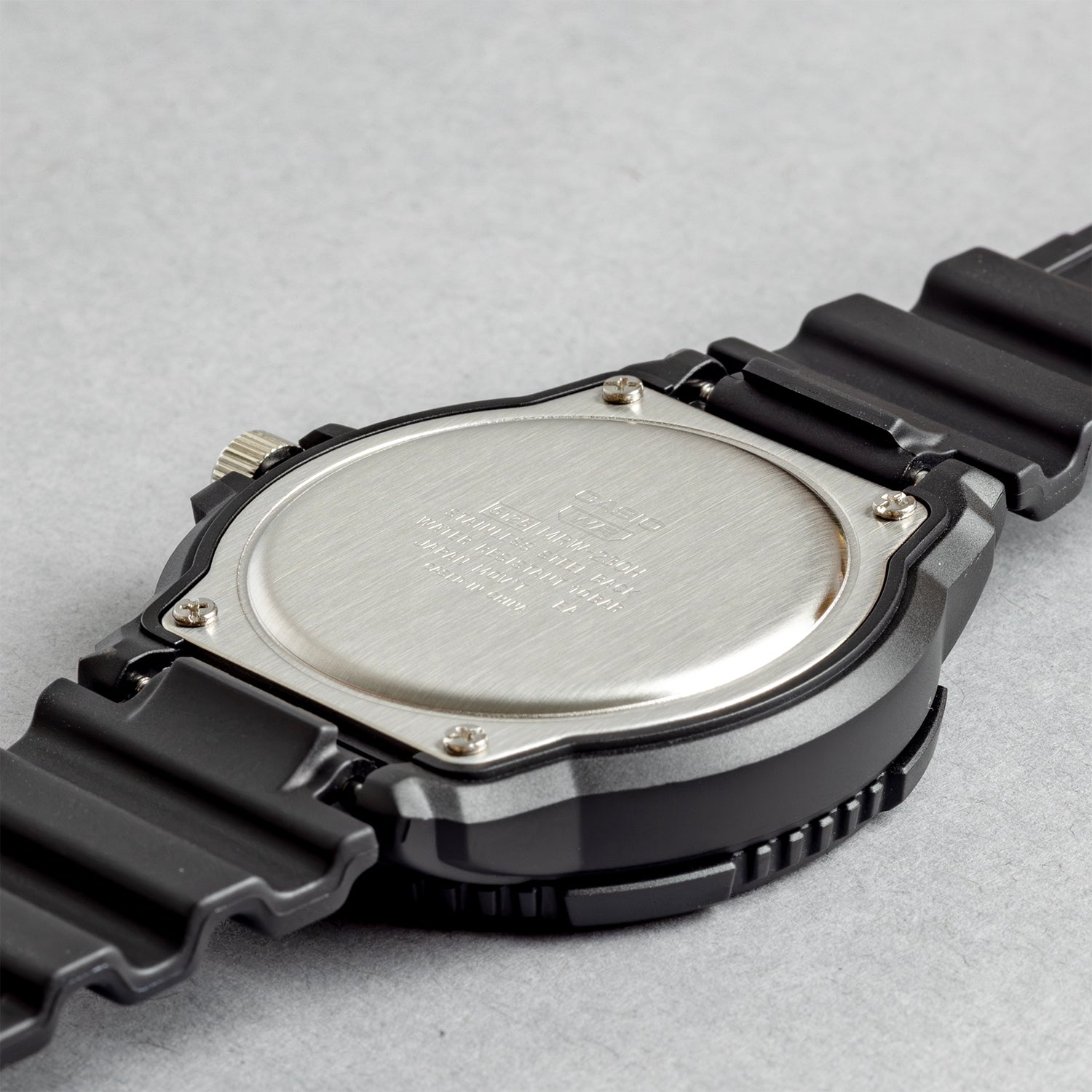 CASIO カシオ MRW-230H-2E ブラック ネイビー文字盤 アナログ メンズ 腕時計 ケースバック