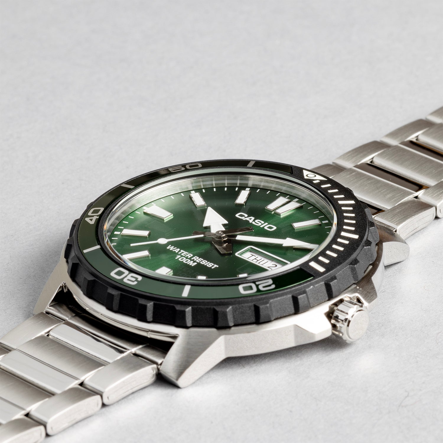 CASIO カシオ MTD-125D-3A シルバー グリーン文字盤 アナログ メンズ 腕時計 斜め