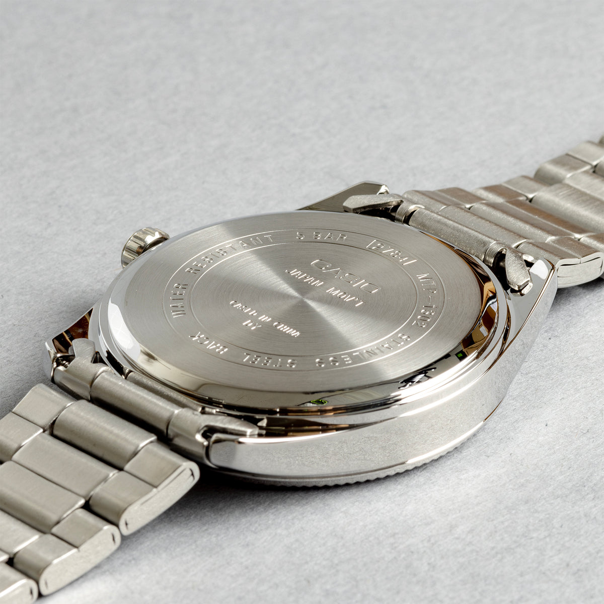 CASIO カシオ MTP-1302D-7A2 シルバー シルバー文字盤 アナログ メンズ 腕時計 ケースバック