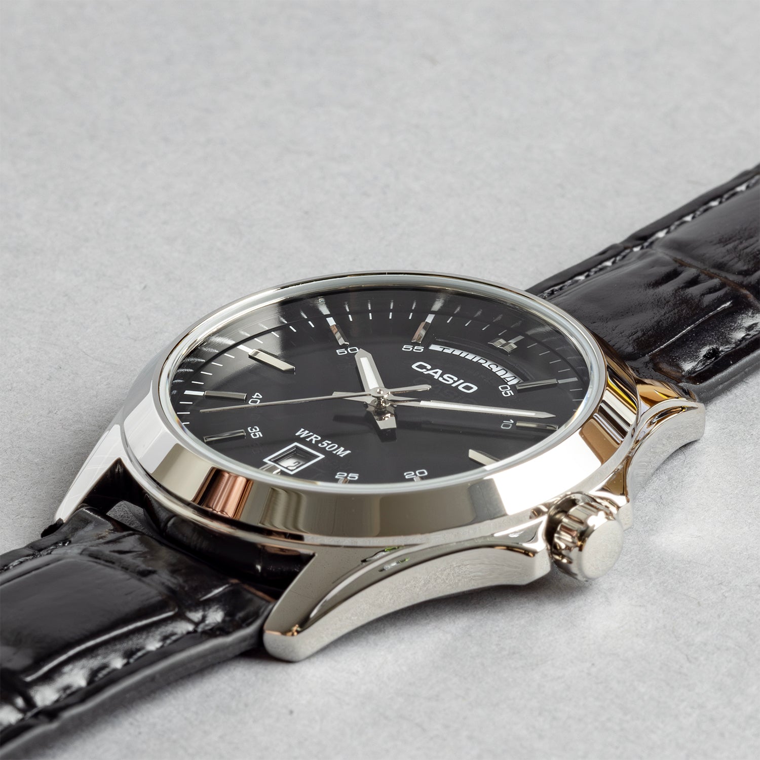 CASIO カシオ MTP-1370L-1A ブラック ブラック文字盤 アナログ メンズ 腕時計 斜め