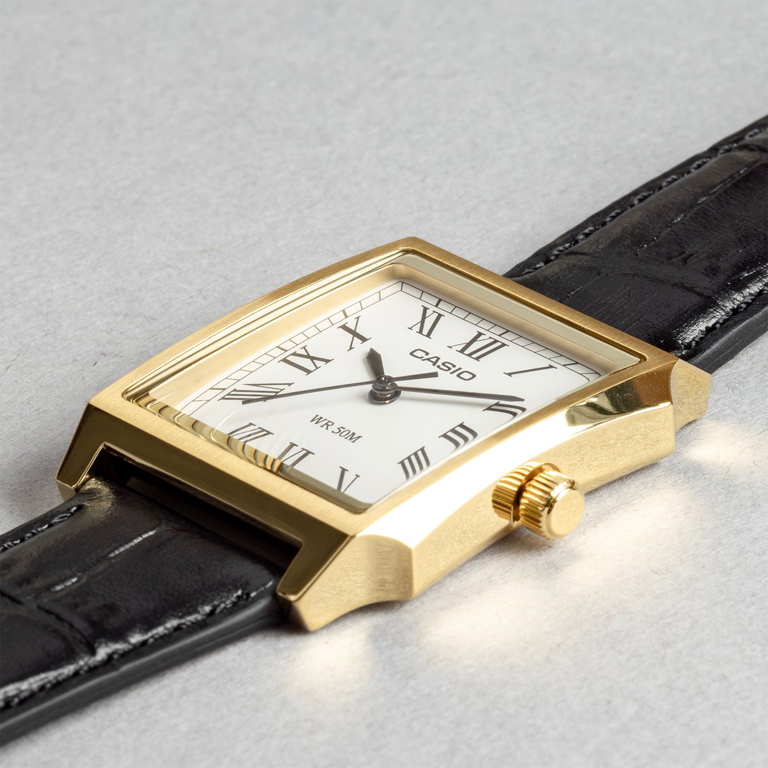 CASIO カシオ MTP-B190GL-7B ブラック ホワイト文字盤 アナログ メンズ 腕時計 斜め