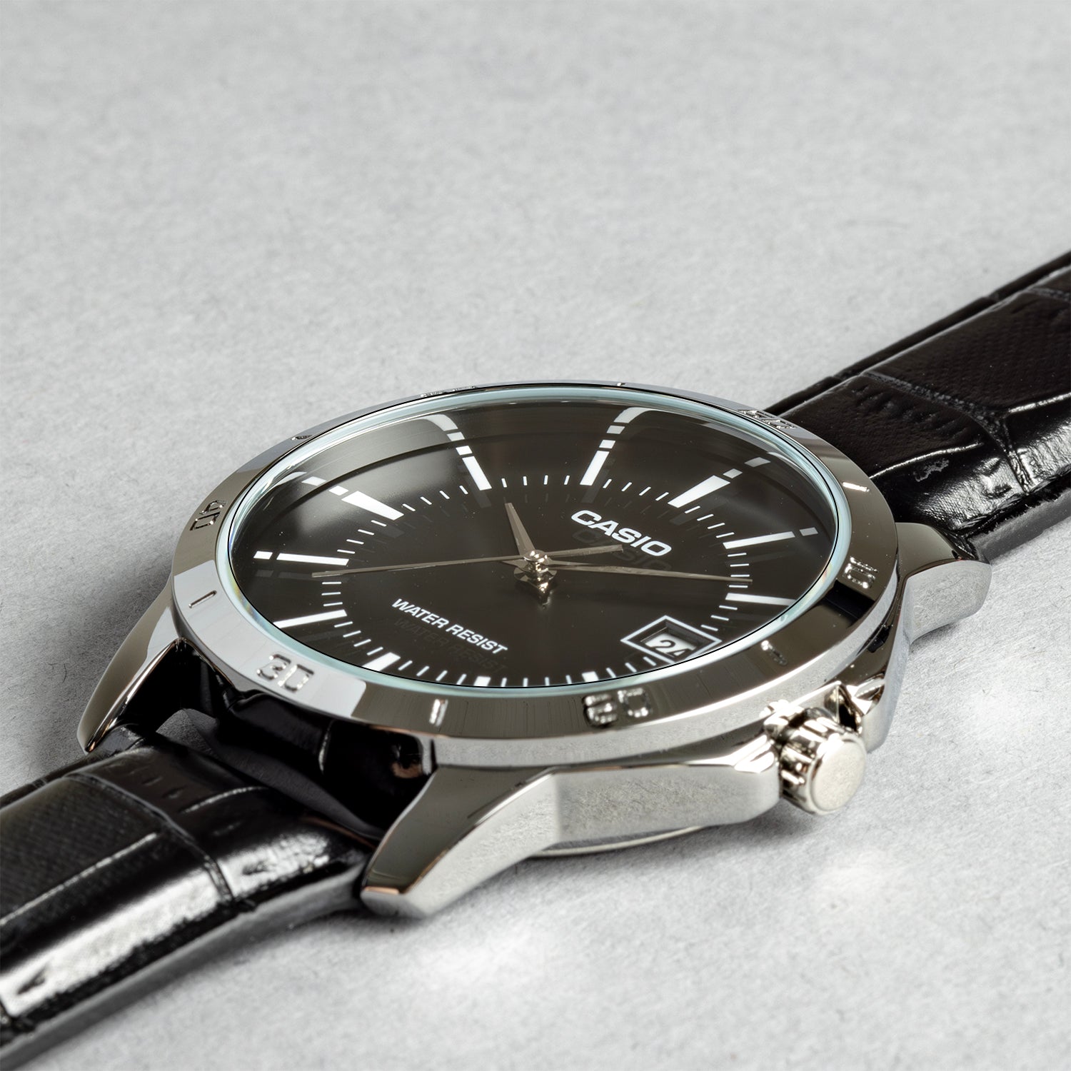 CASIO カシオ MTP-V004L-1A ブラック ブラック文字盤 アナログ メンズ 腕時計 斜め