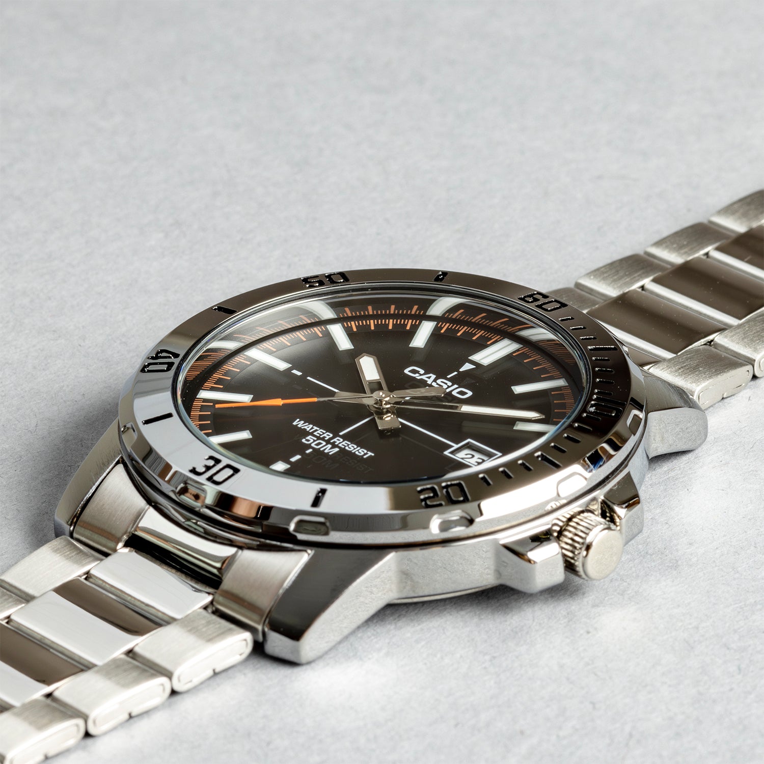 CASIO カシオ MTP-VD01D-1E2 シルバー ブラック文字盤 アナログ メンズ 腕時計