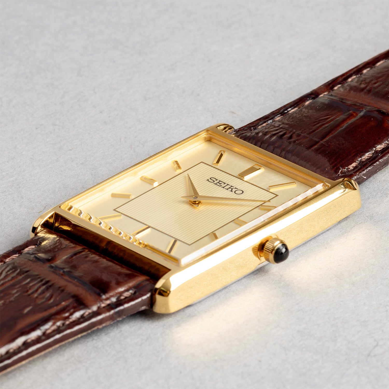 SEIKO セイコー SWR064 ブラウン ゴールド文字盤 アナログ メンズ 腕時計 斜め