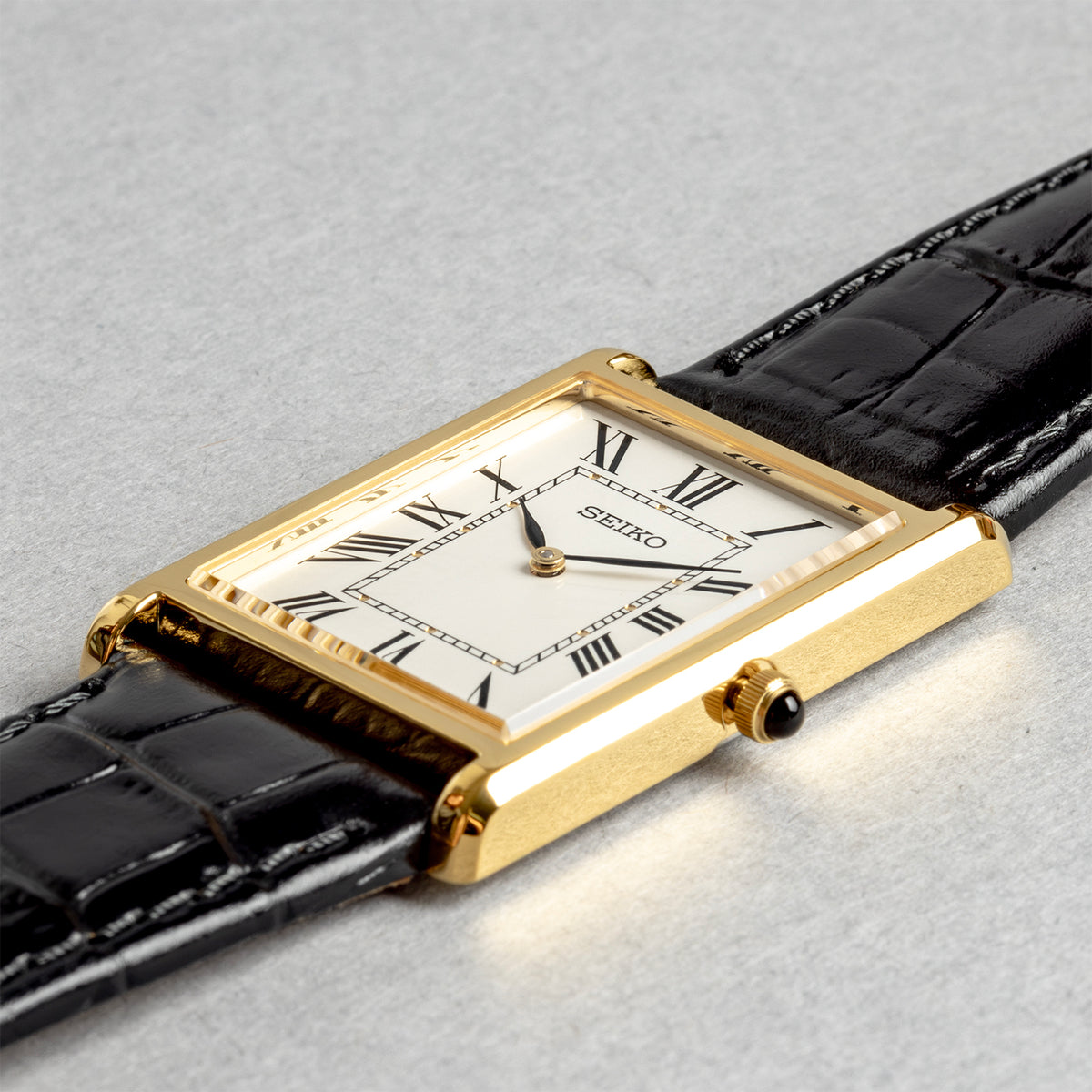 SEIKO セイコー SWR104 ブラック ホワイト文字盤 アナログ メンズ 腕時計 斜め