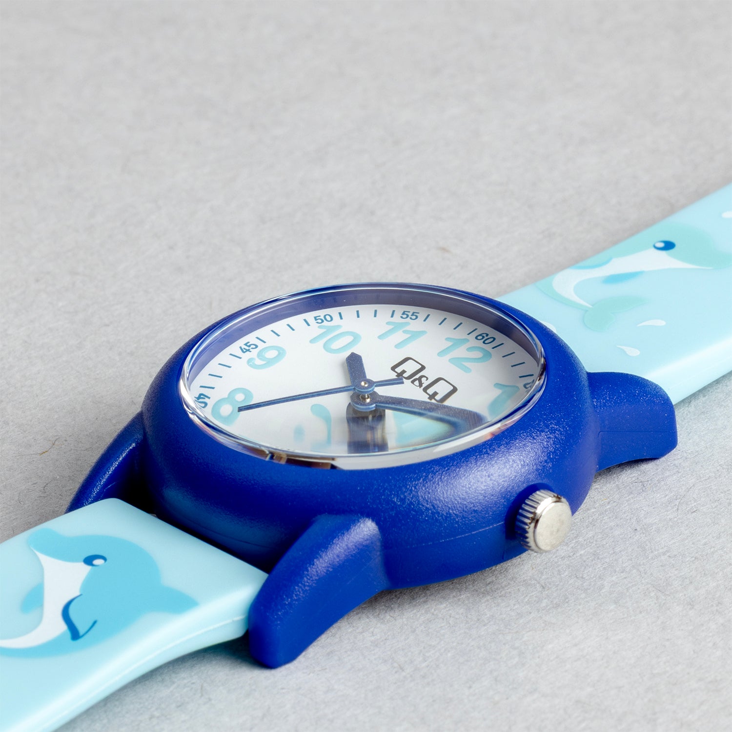 Q&Q QQ V22A-014VY ブルー ホワイト文字盤 アナログ キッズ 腕時計 斜め