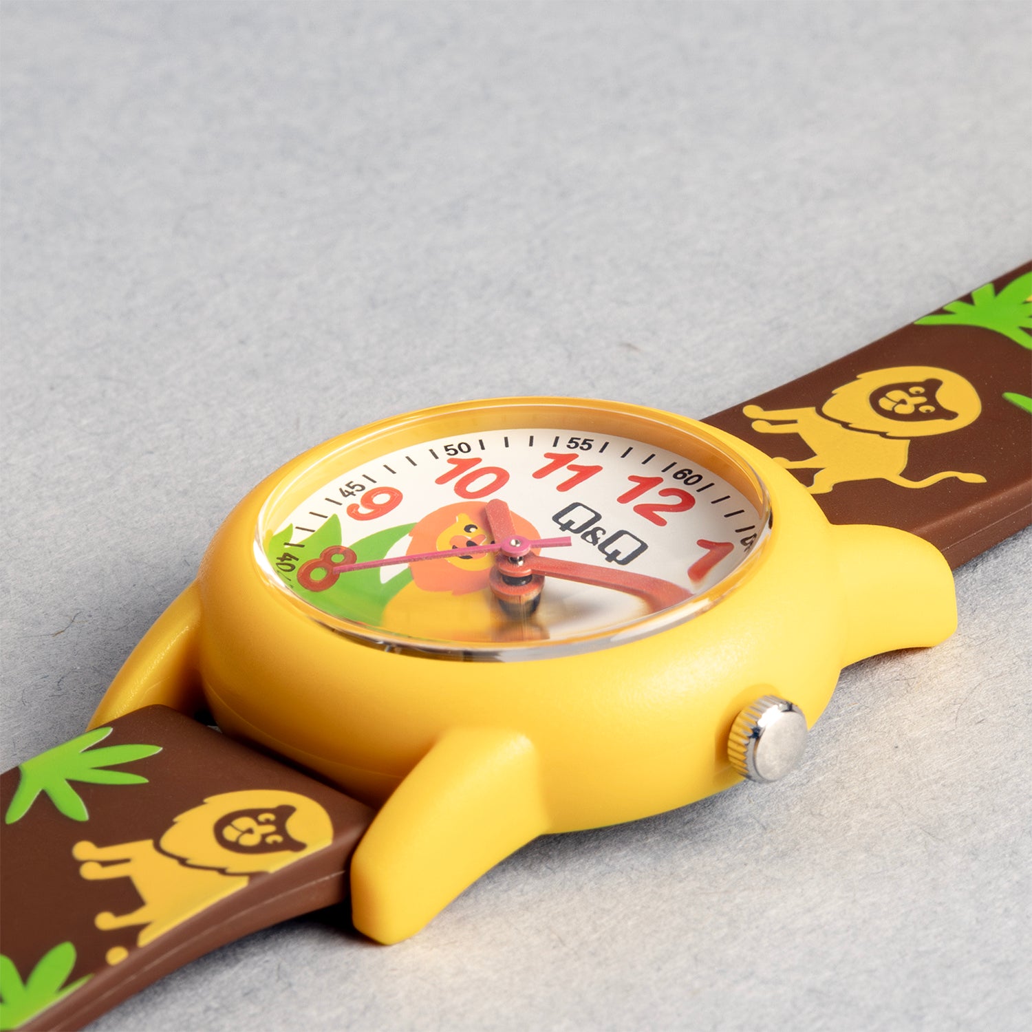 Q&Q QQ V22A-019VY ブラウン ホワイト文字盤 アナログ キッズ 腕時計 正面 斜め