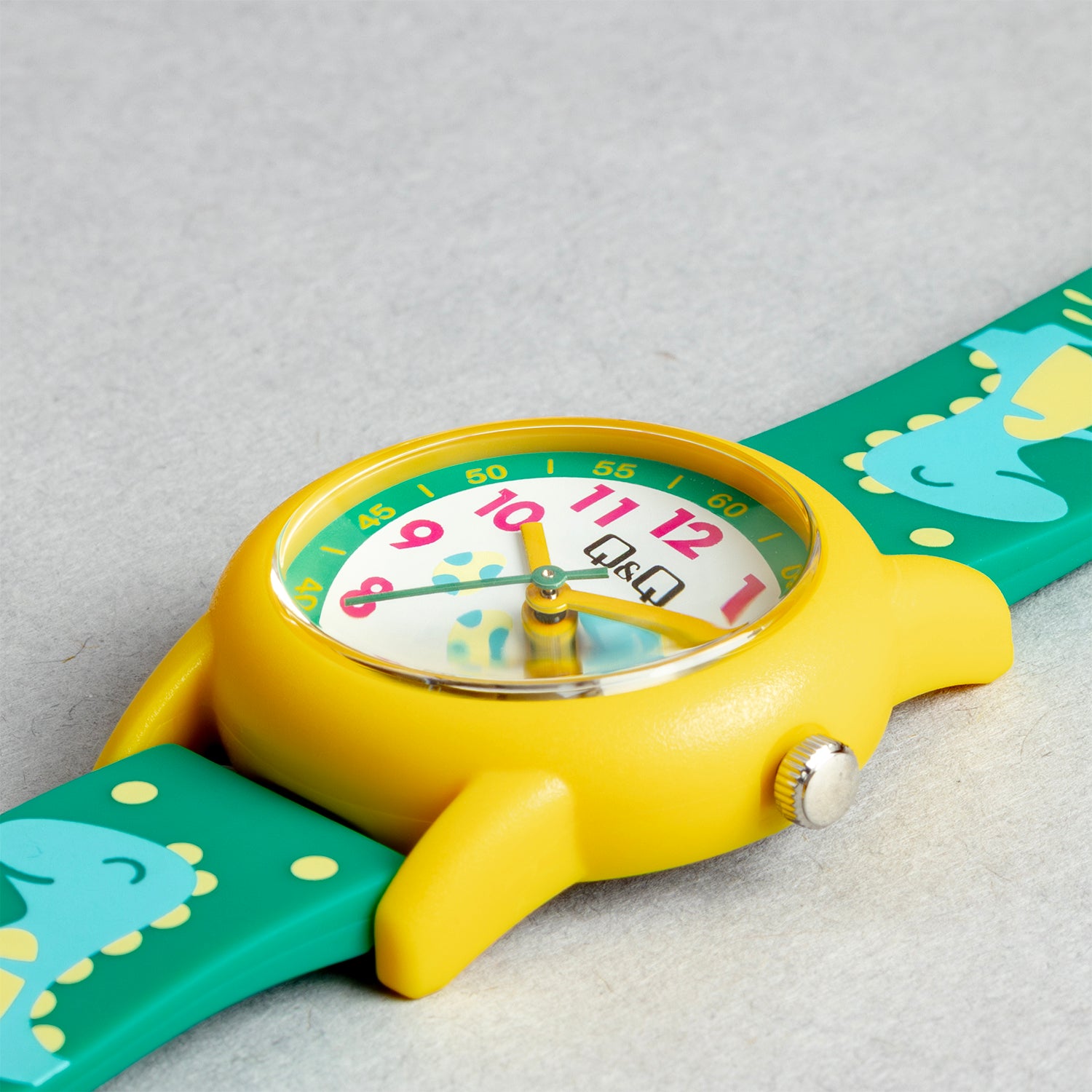 Q&Q QQ V22A-023VY グリーン ホワイト文字盤 アナログ キッズ 腕時計 斜め