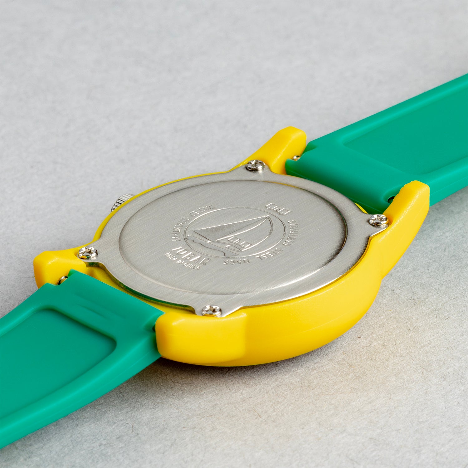 Q&Q QQ V22A-023VY グリーン ホワイト文字盤 アナログ キッズ 腕時計 ケースバック