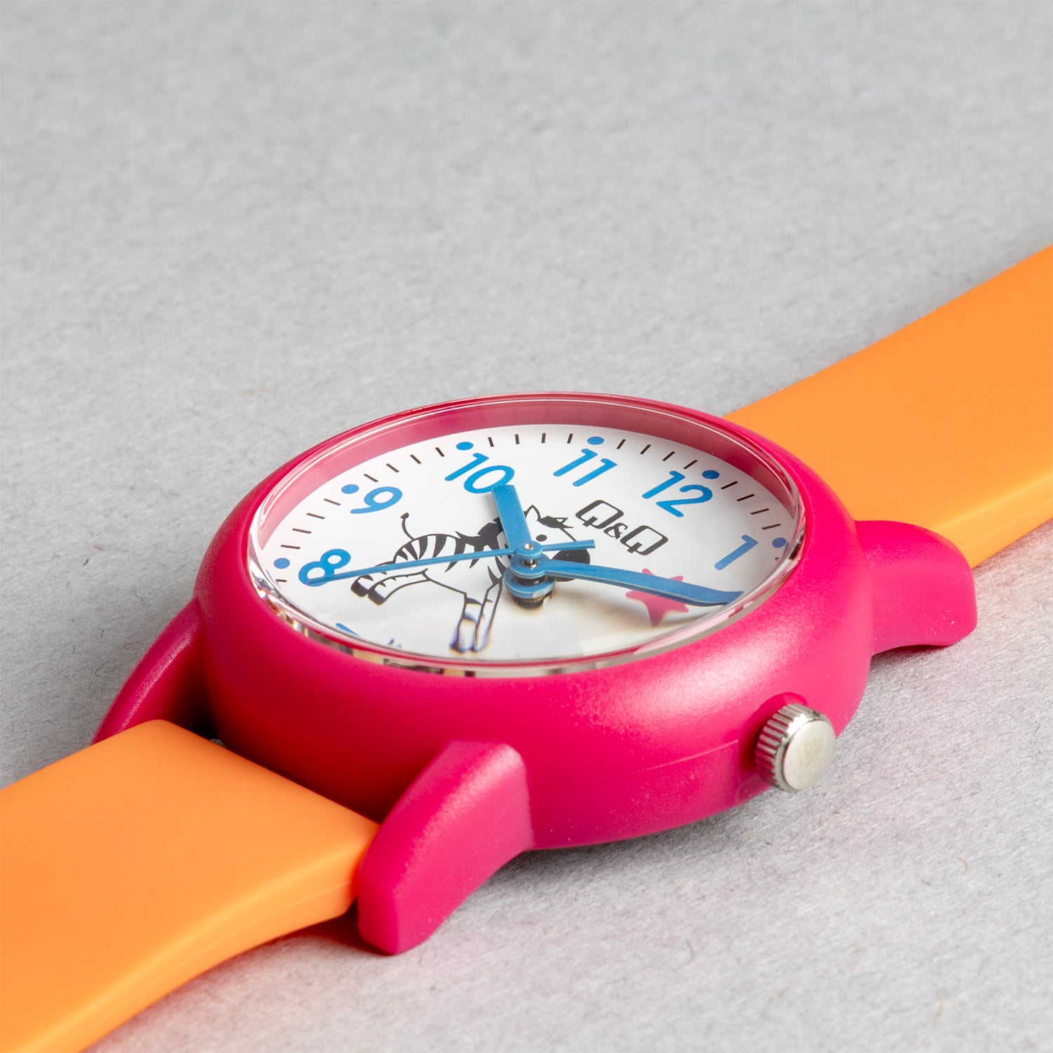 Q&Q QQ V23A-009VY オレンジ ホワイト文字盤 アナログ キッズ 腕時計 斜め