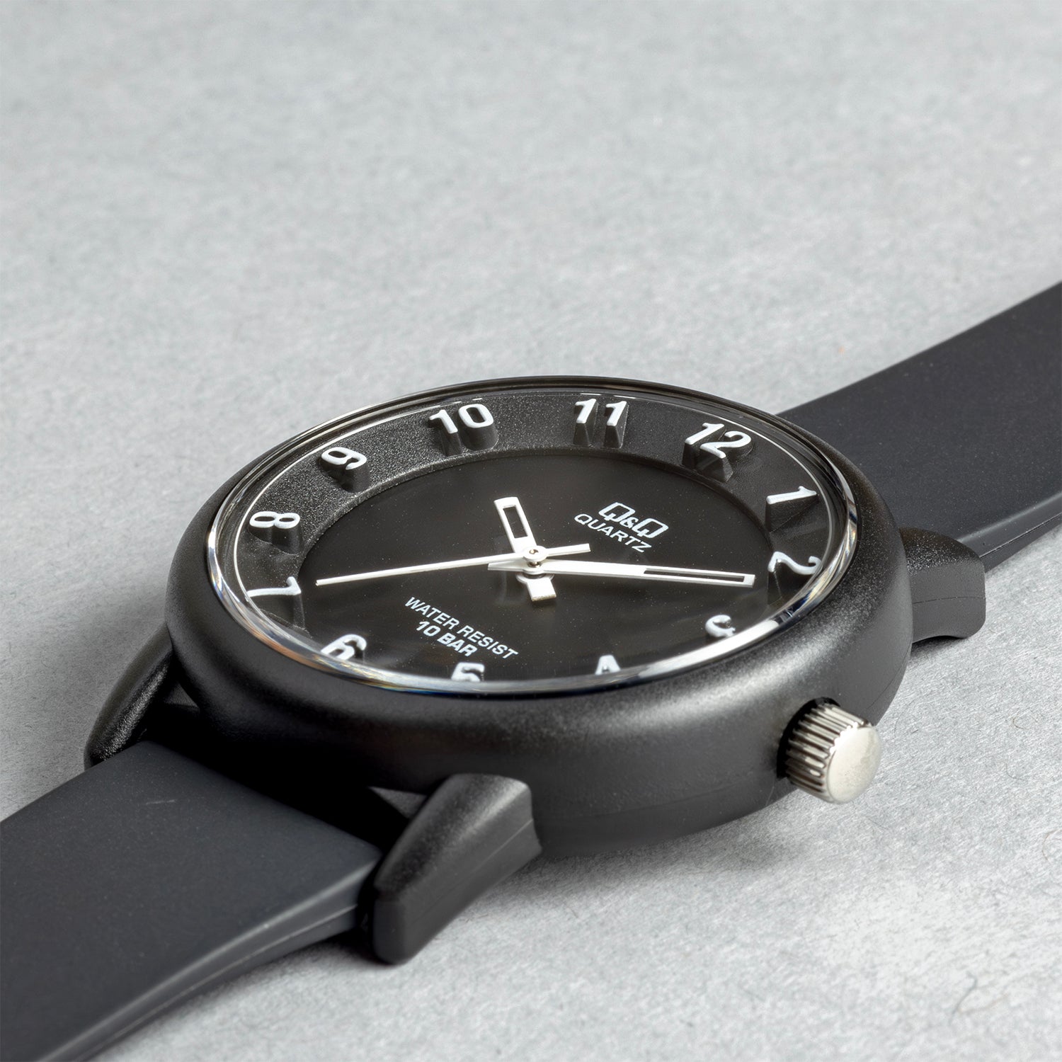 Q&Q シチズン VR52J001Y ブラック ブラック文字盤 アナログ ユニセックス 腕時計 斜め