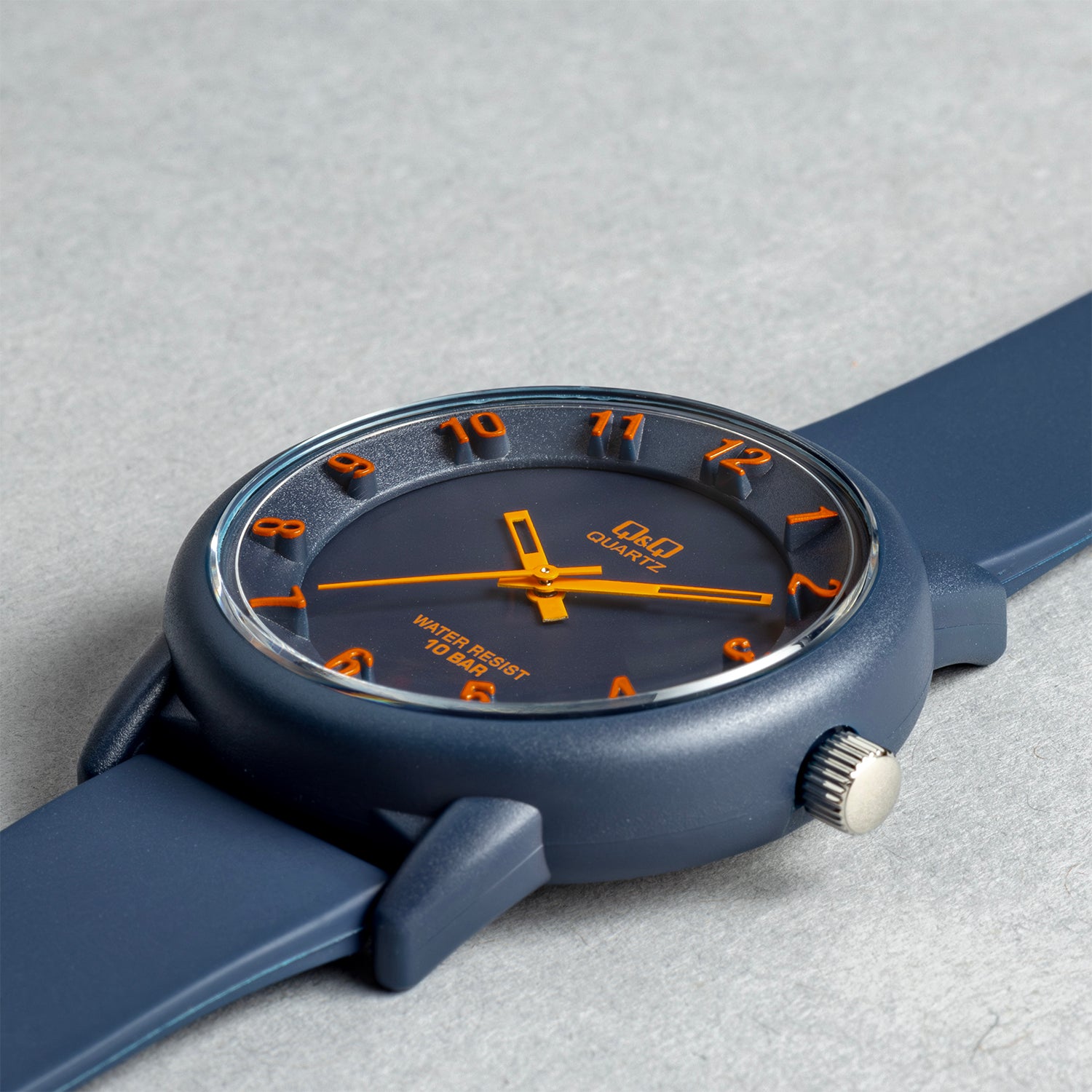 Q&Q シチズン VR52J002Y ネイビー ネイビー文字盤 アナログ ユニセックス 腕時計 斜め