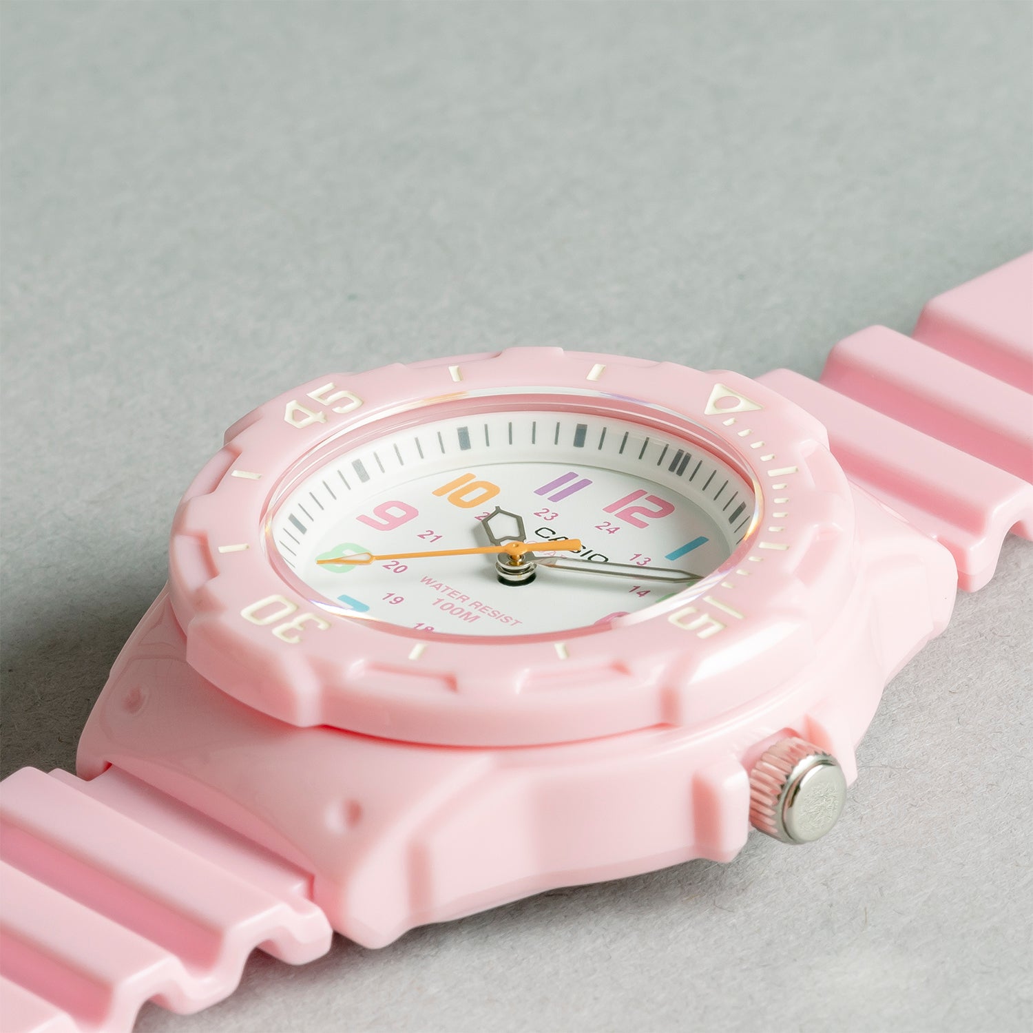 CASIO カシオ LRW-200H-4B2 ピンク ホワイト文字盤 アナログ レディース 腕時計 斜め